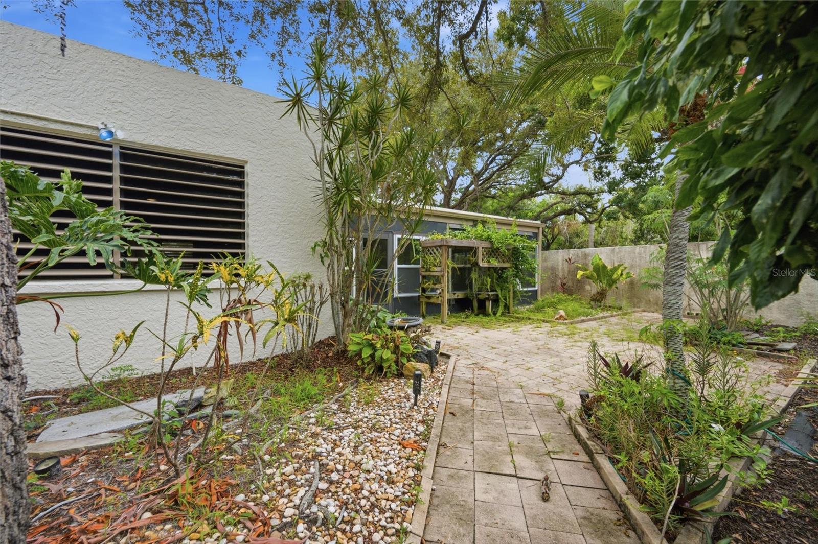 240 SHERWOOD DR, BRADENTON, FL — photo 32