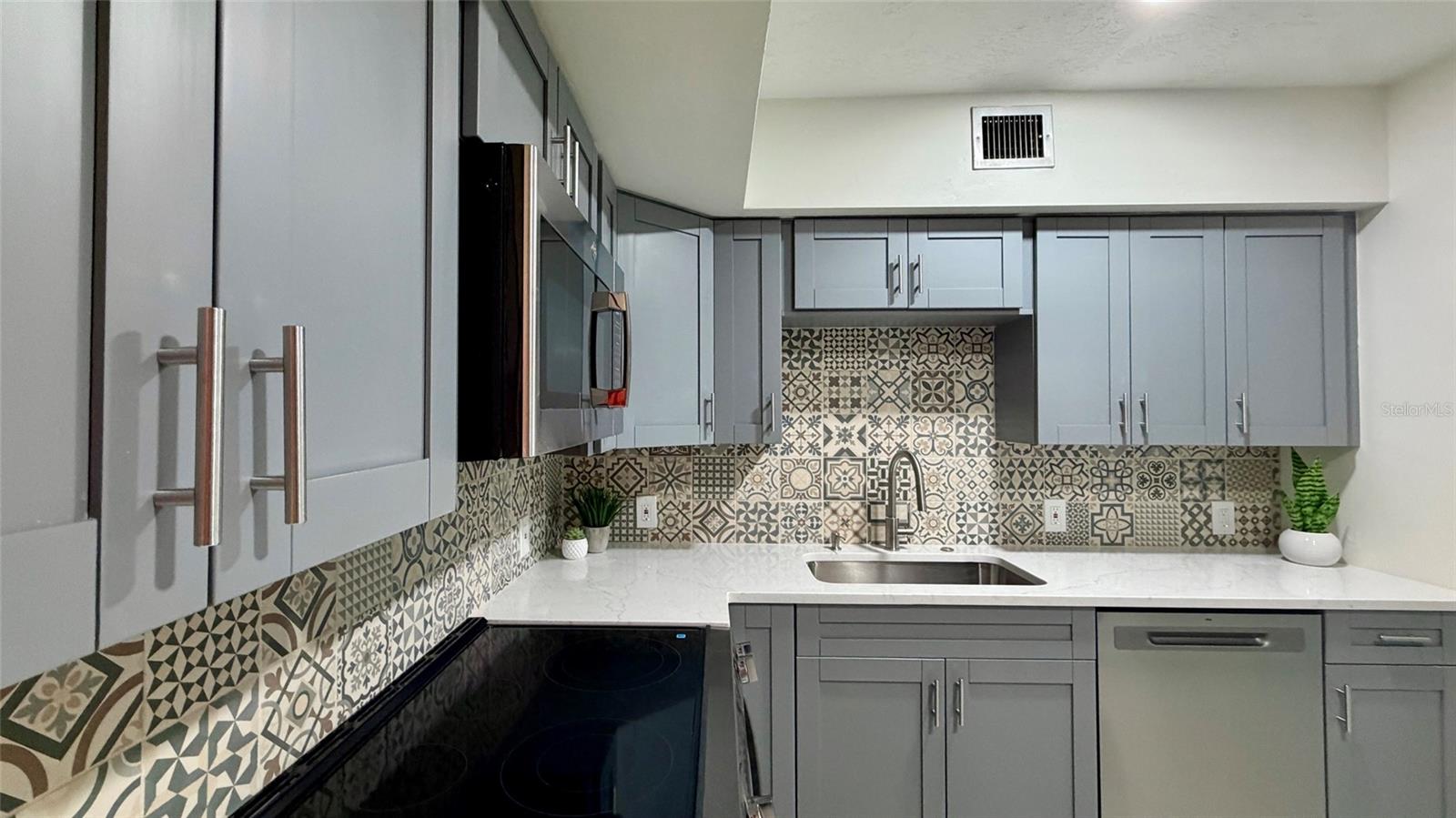 2454 AUSTRALIA WAY E #32, CLEARWATER, FL — photo 25