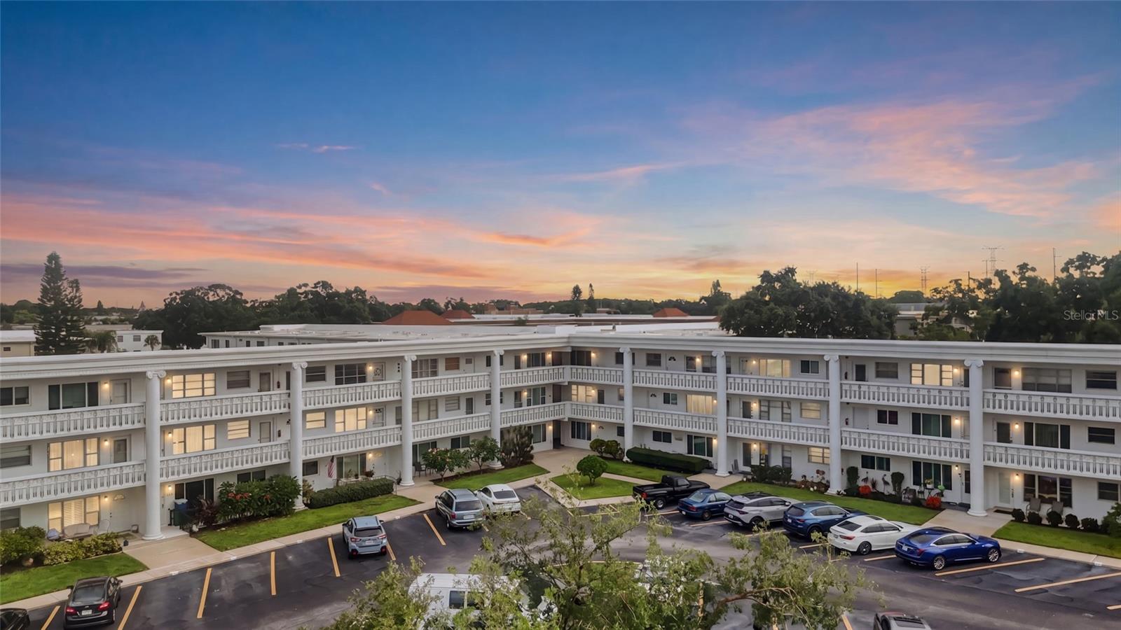 2454 AUSTRALIA WAY E #32, CLEARWATER, FL