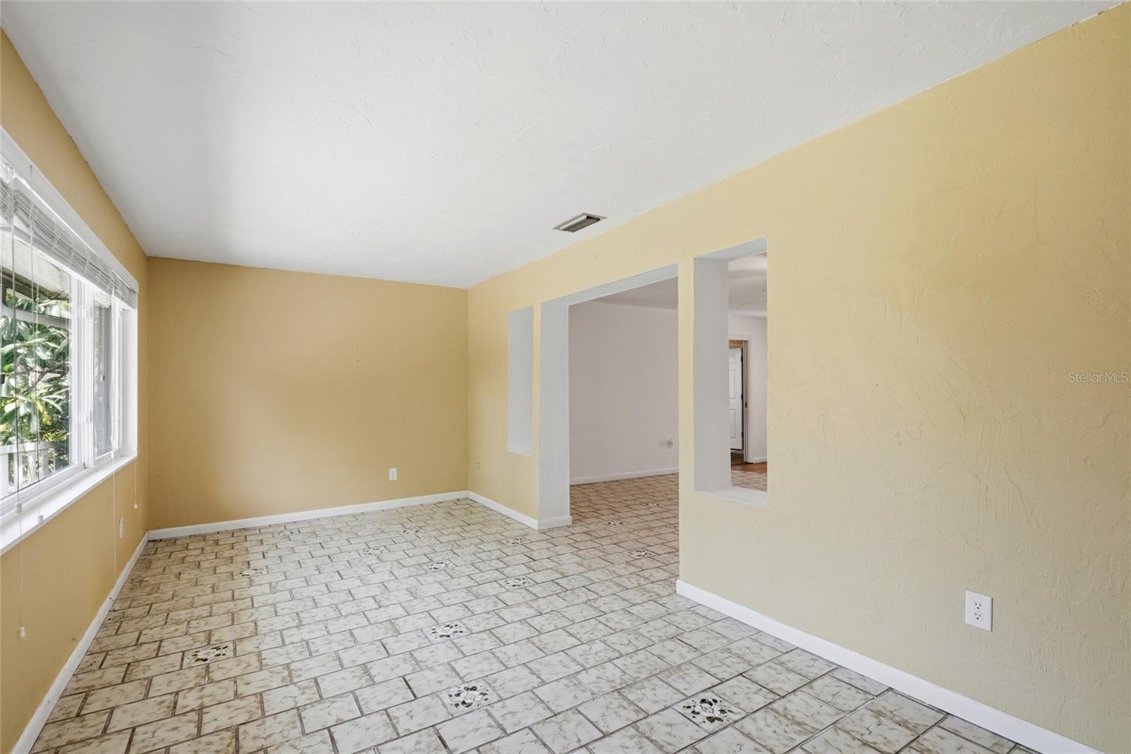 2711 GULF GATE DR, SARASOTA, FL — photo 8