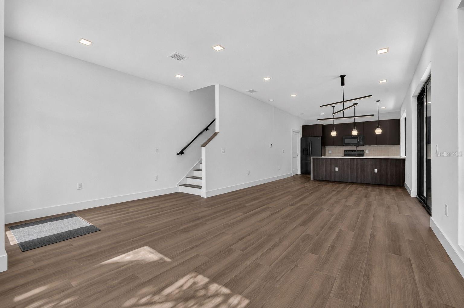 100 36TH ST N, ST PETERSBURG, FL — photo 10