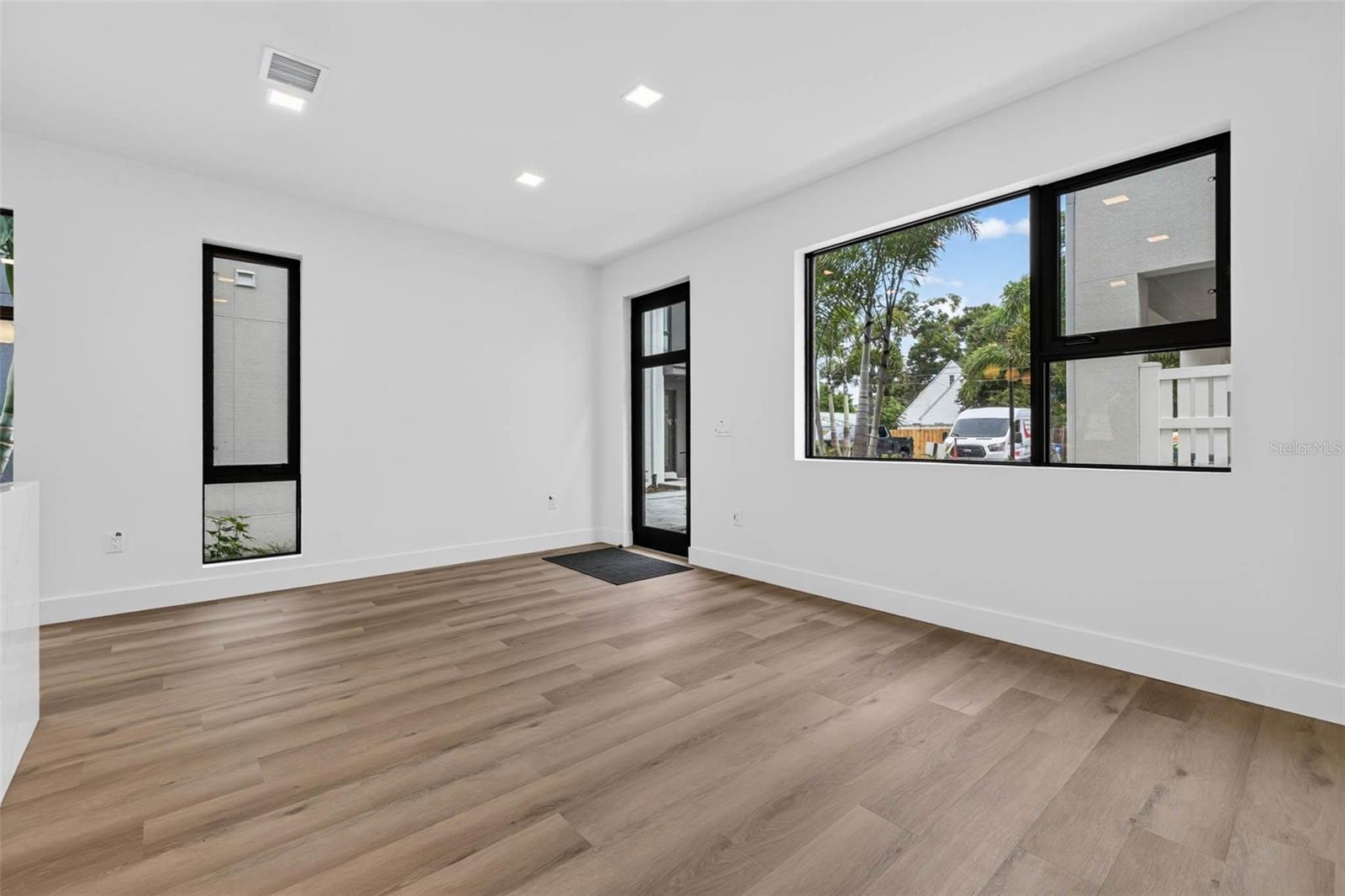 3603 1ST AVE N, ST PETERSBURG, FL — photo 11