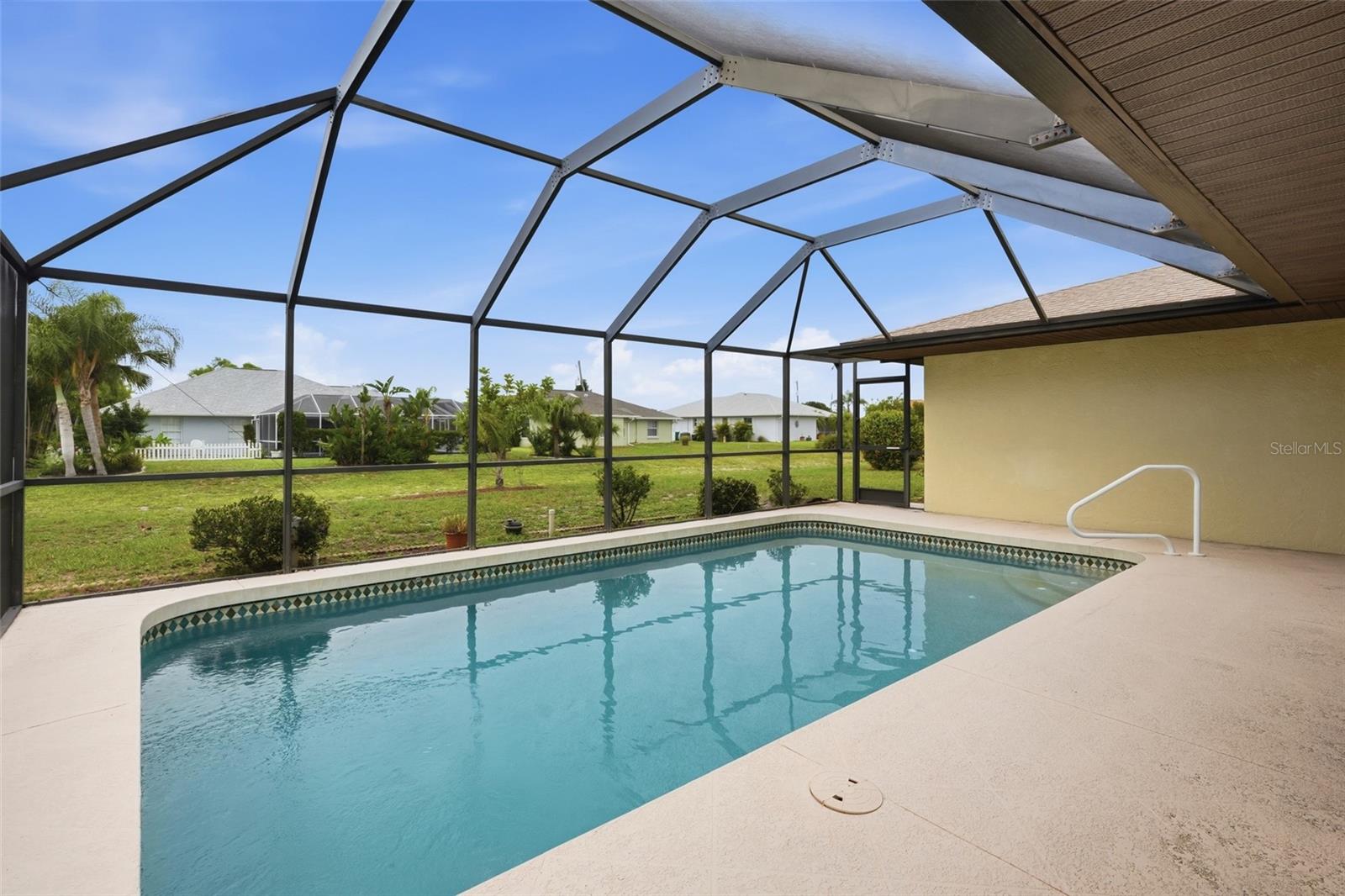 2431 MAURITANIA RD, PUNTA GORDA, FL — photo 2