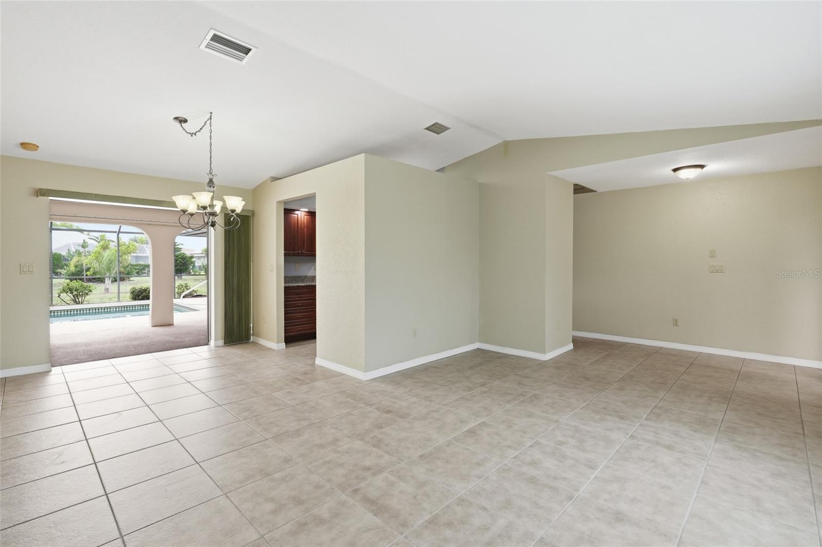 2431 MAURITANIA RD, PUNTA GORDA, FL — photo 10