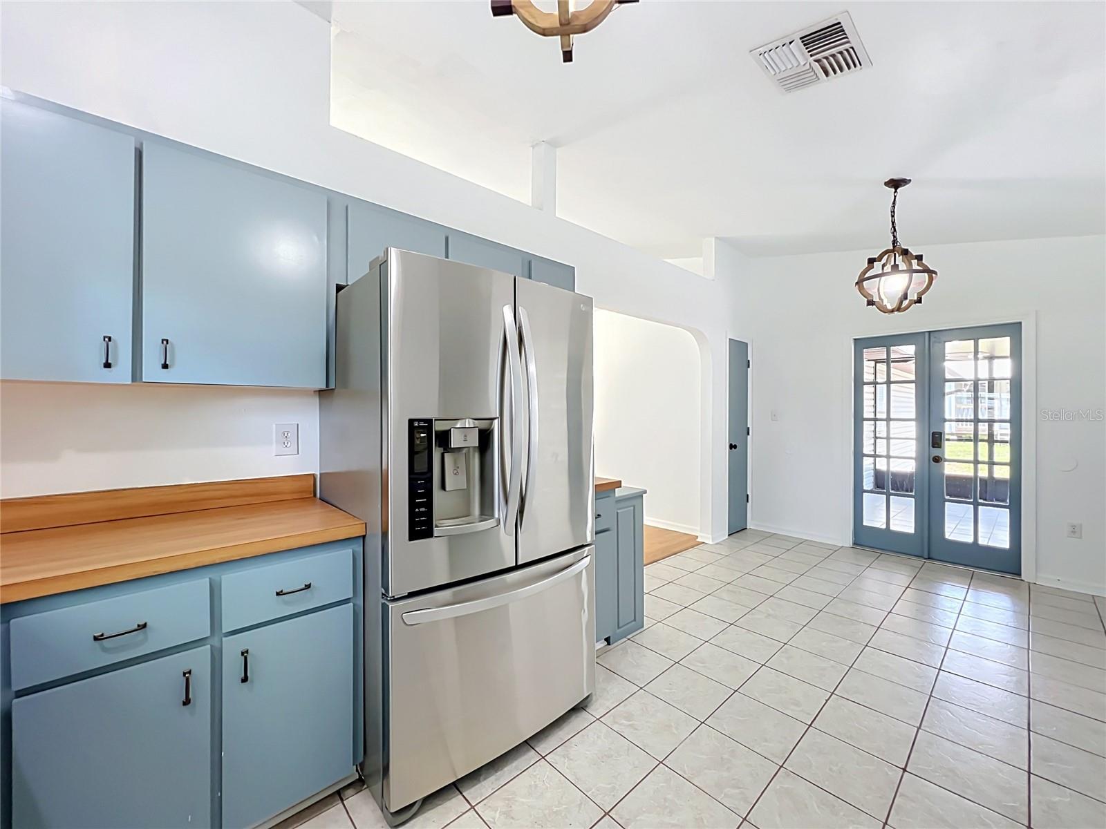 25121 ALGONQUIN AVE, SORRENTO, FL — photo 21