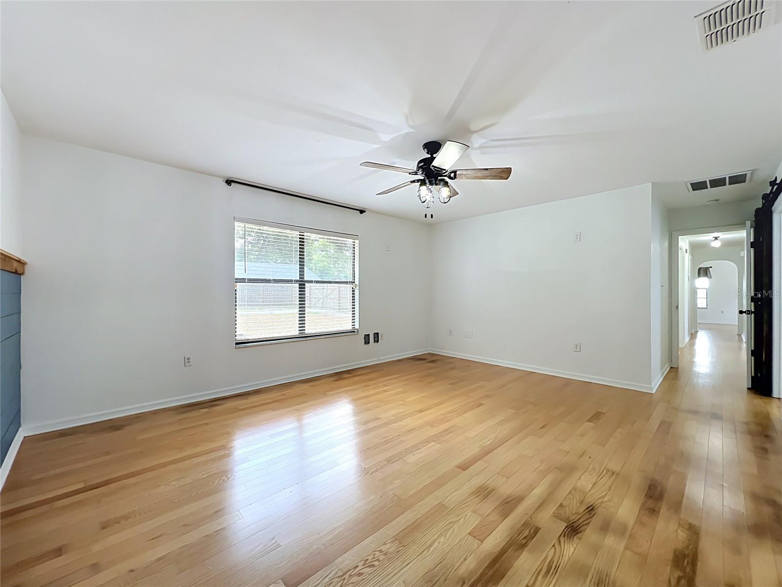 25121 ALGONQUIN AVE, SORRENTO, FL — photo 25