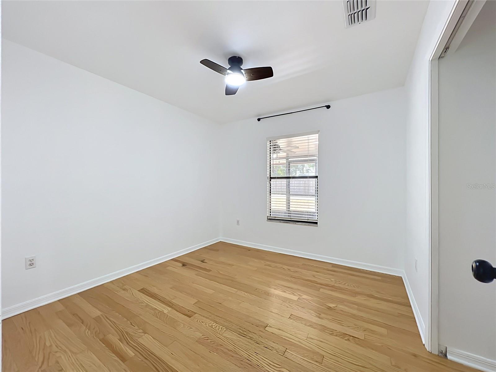25121 ALGONQUIN AVE, SORRENTO, FL — photo 34