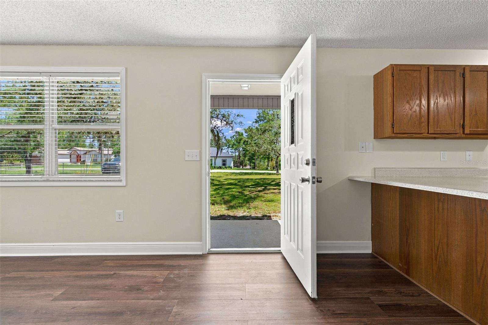 10380 GOLDEN AVE, WEEKI WACHEE, FL — photo 13