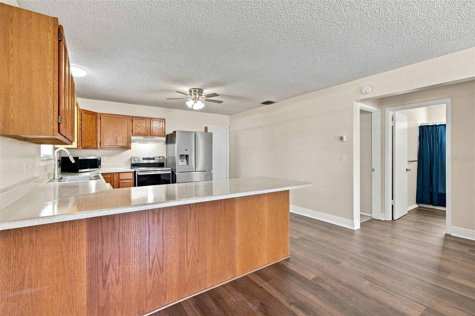 10380 GOLDEN AVE, WEEKI WACHEE, FL — photo 14