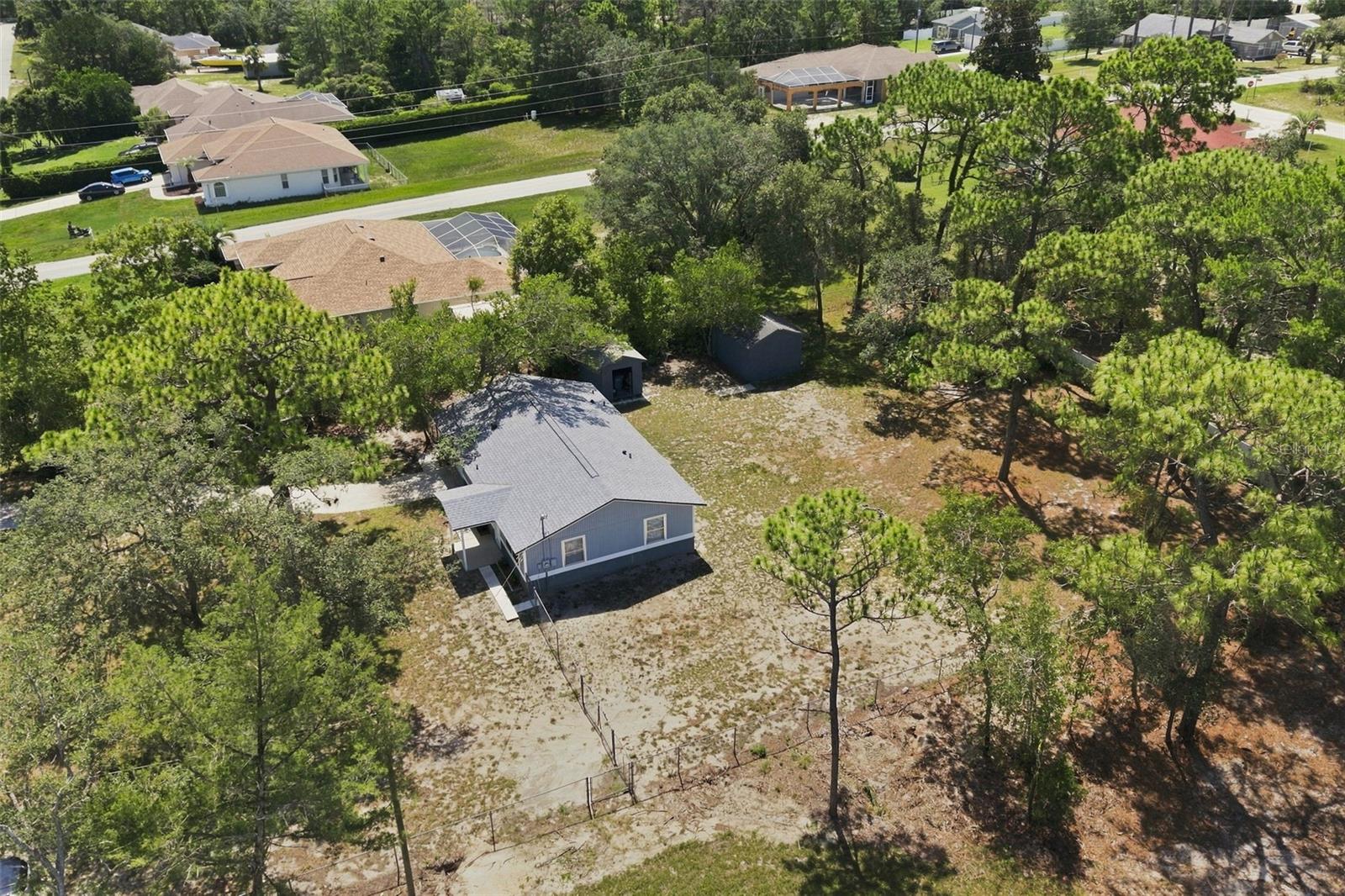 10380 GOLDEN AVE, WEEKI WACHEE, FL — photo 38