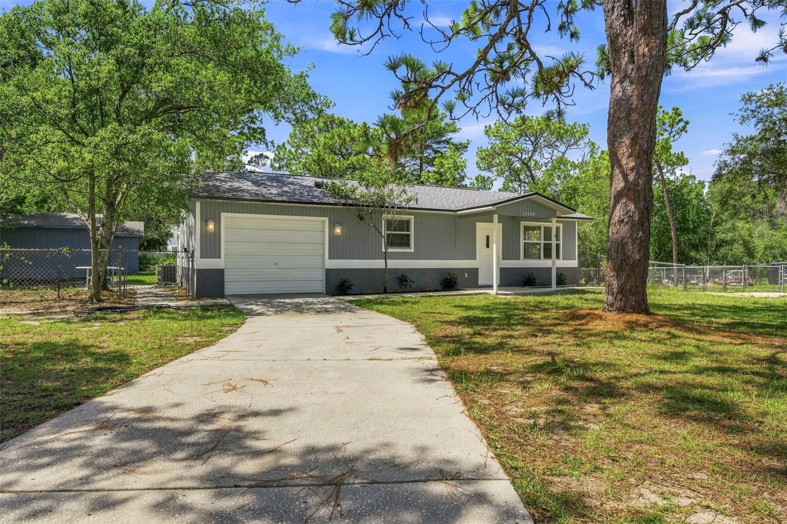10380 GOLDEN AVE, WEEKI WACHEE, FL — photo 40