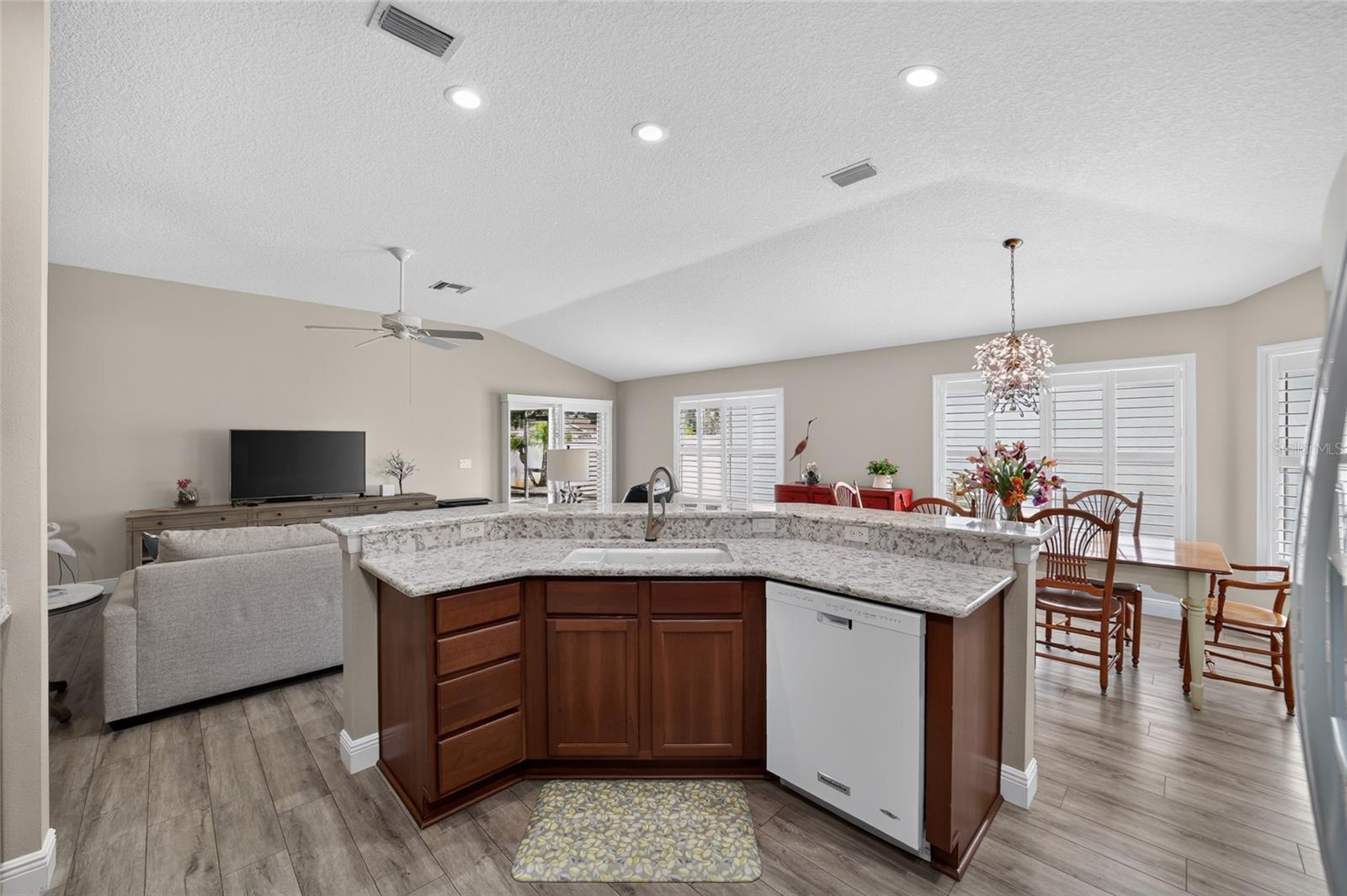 2408 SAFFRON LN, THE VILLAGES, FL — photo 9