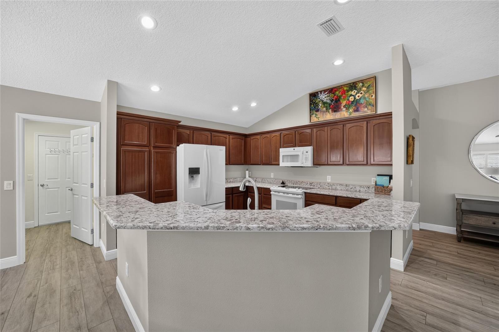 2408 SAFFRON LN, THE VILLAGES, FL — photo 27