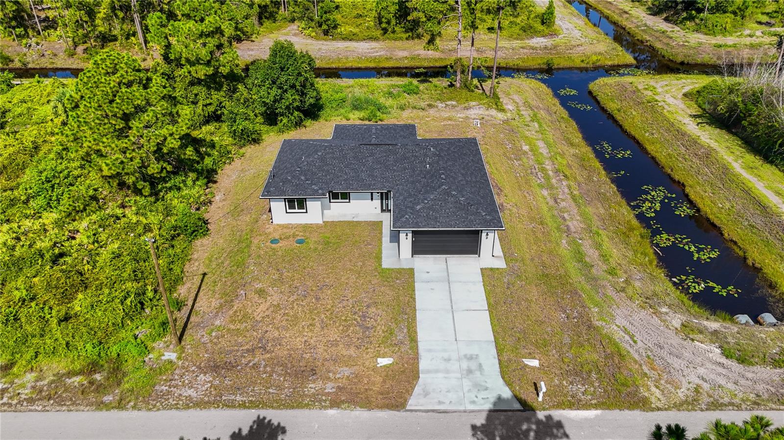 828 GENOA AVE S, LEHIGH ACRES, FL — photo 4