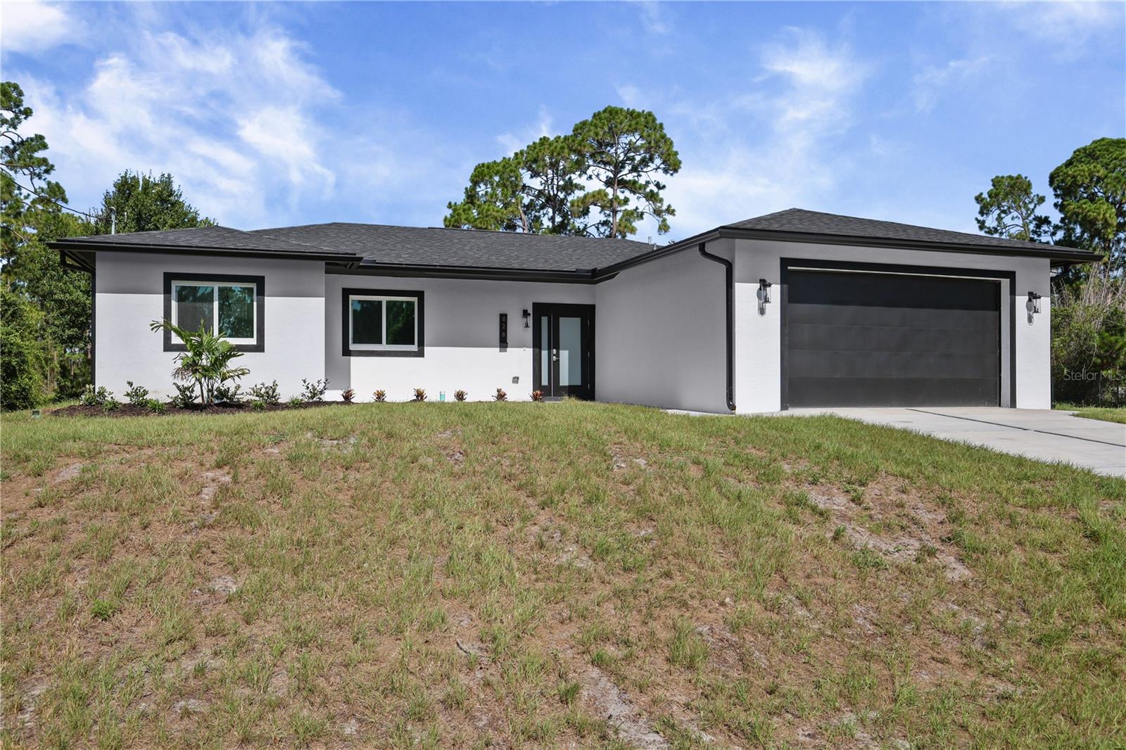 828 GENOA AVE S, LEHIGH ACRES, FL — photo 2