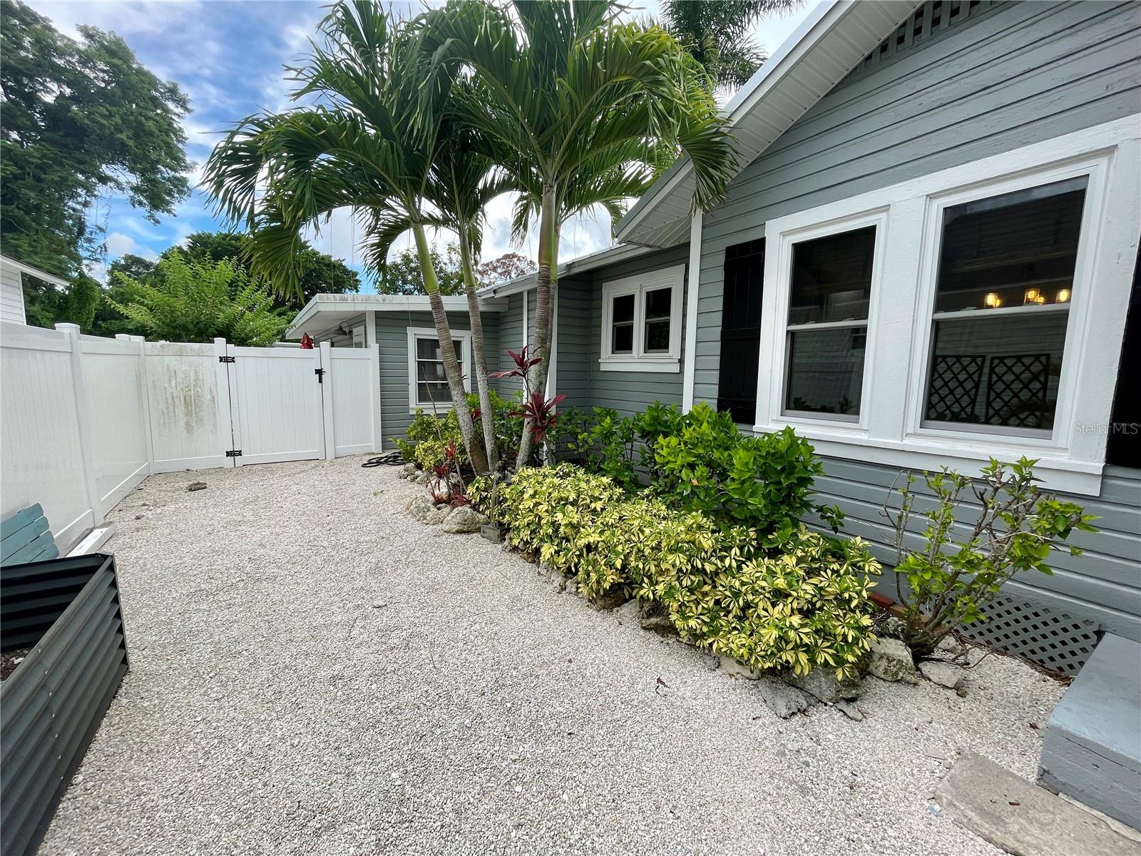 2703 10TH AVE W, BRADENTON, FL — photo 24