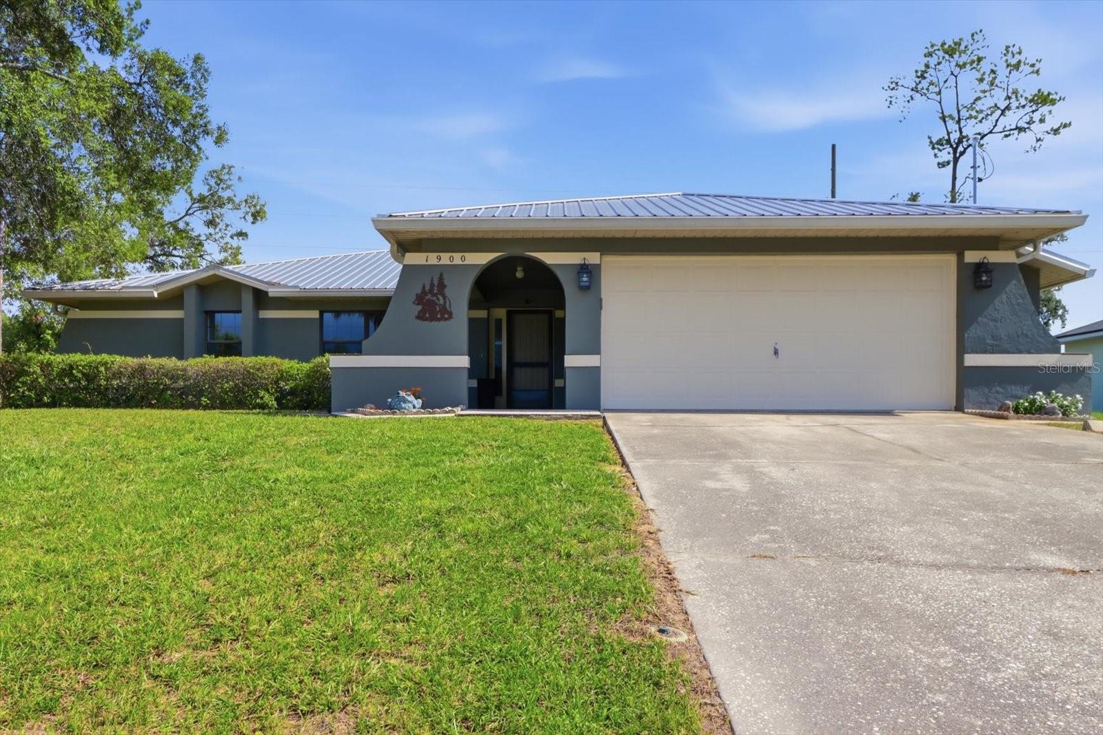 1900 W ALHAMBRA DR, CITRUS SPRINGS, FL — photo 2