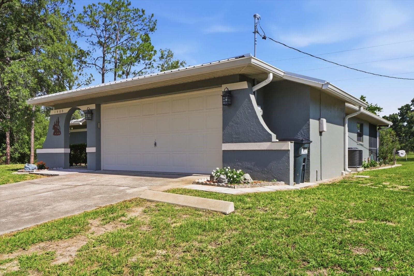 1900 W ALHAMBRA DR, CITRUS SPRINGS, FL — photo 3
