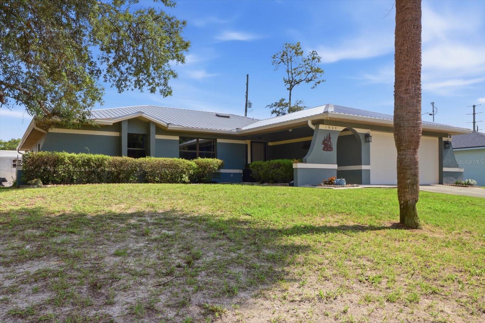 1900 W ALHAMBRA DR, CITRUS SPRINGS, FL — photo 4