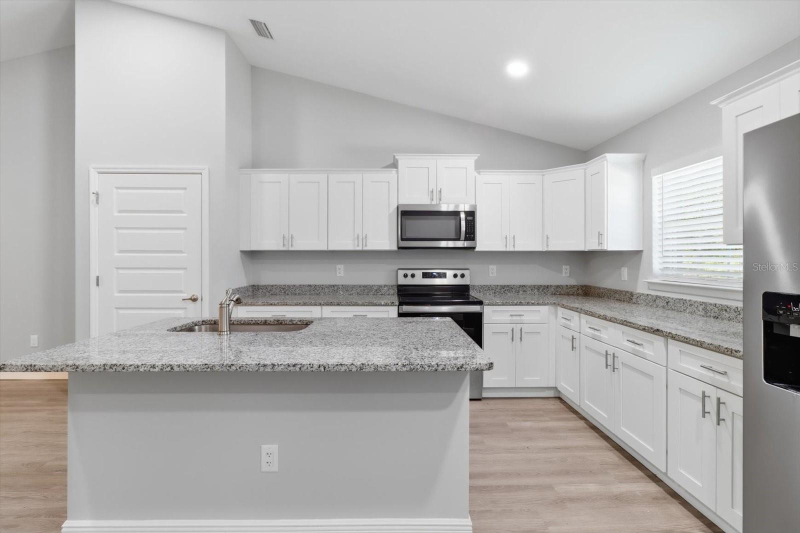 9198/9200 N PEACHTREE WAY, CITRUS SPRINGS, FL — photo 5