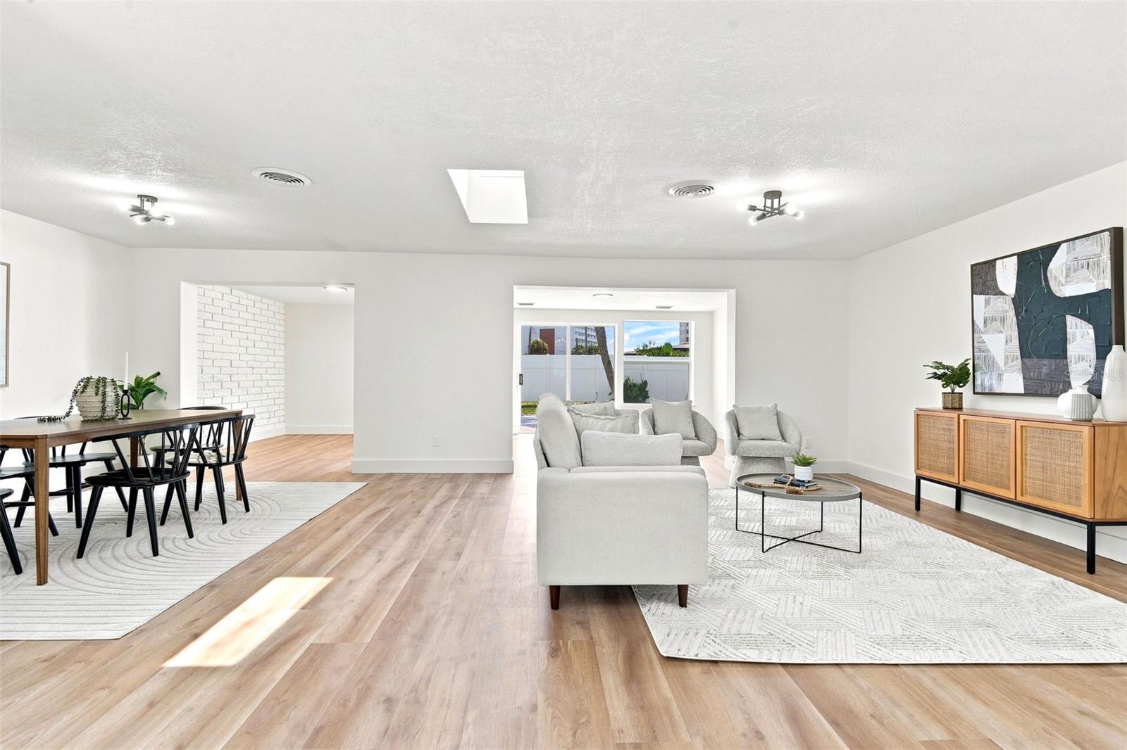 2542 W CORAL WAY, DAYTONA BEACH, FL — photo 4