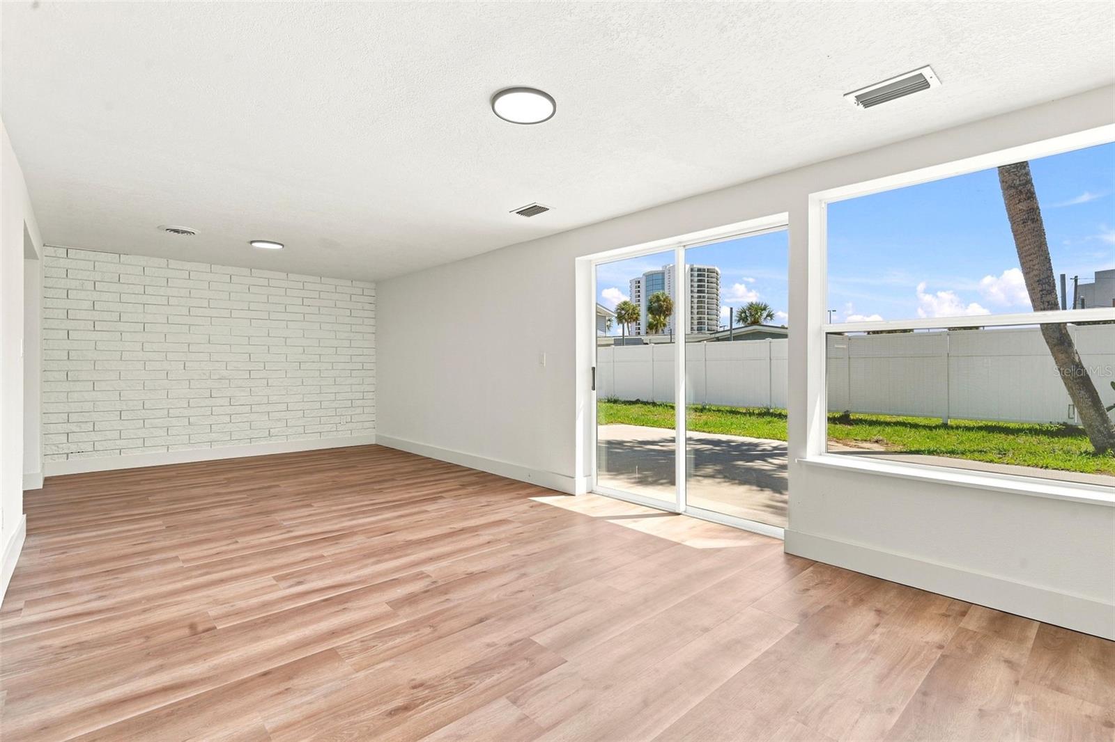 2542 W CORAL WAY, DAYTONA BEACH, FL — photo 10