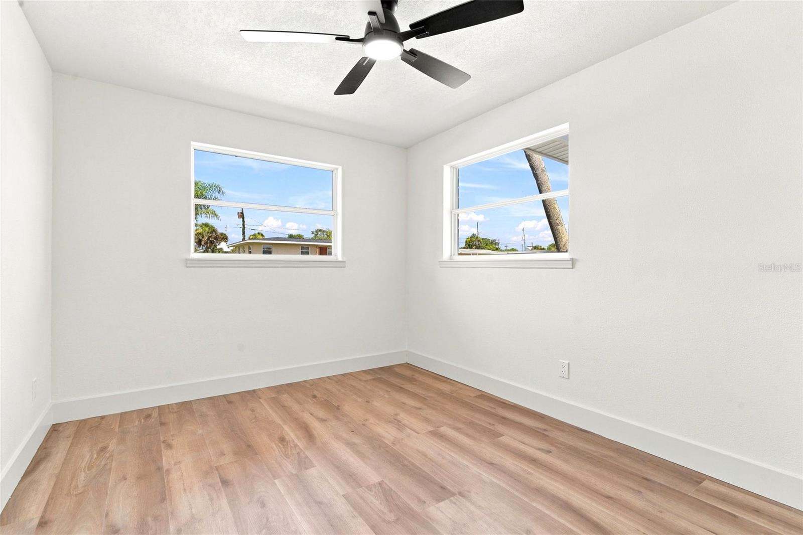 2542 W CORAL WAY, DAYTONA BEACH, FL — photo 27