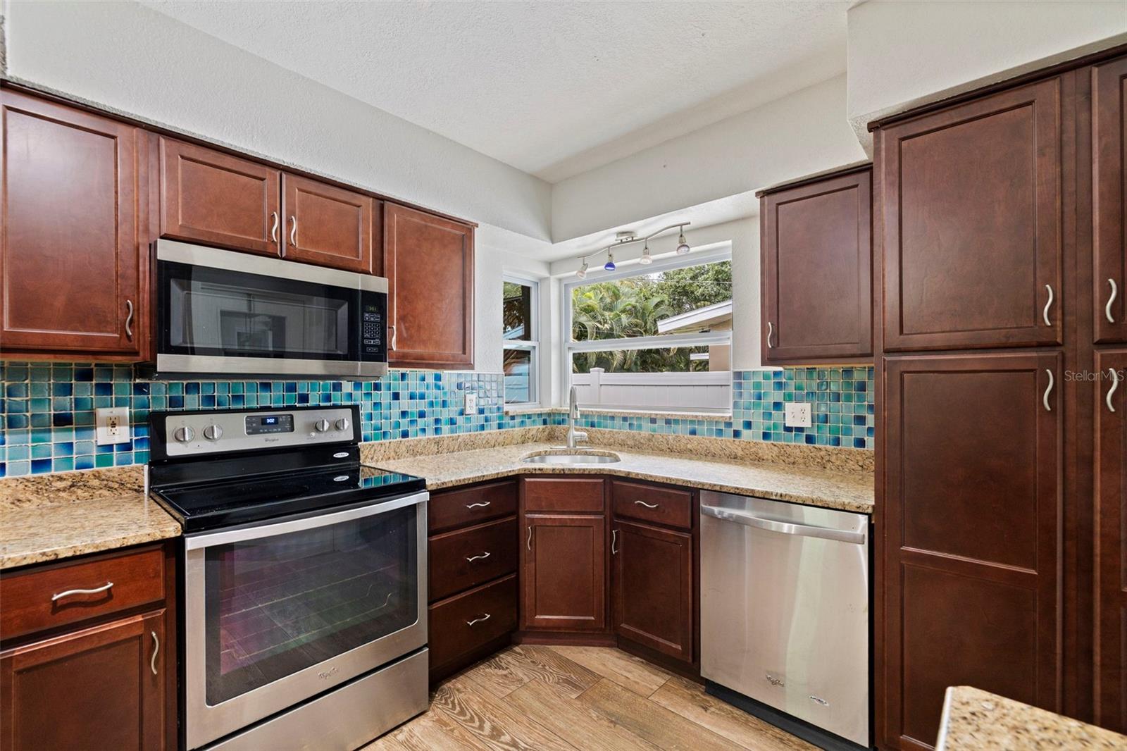13555 CROFT DR N, LARGO, FL — photo 15