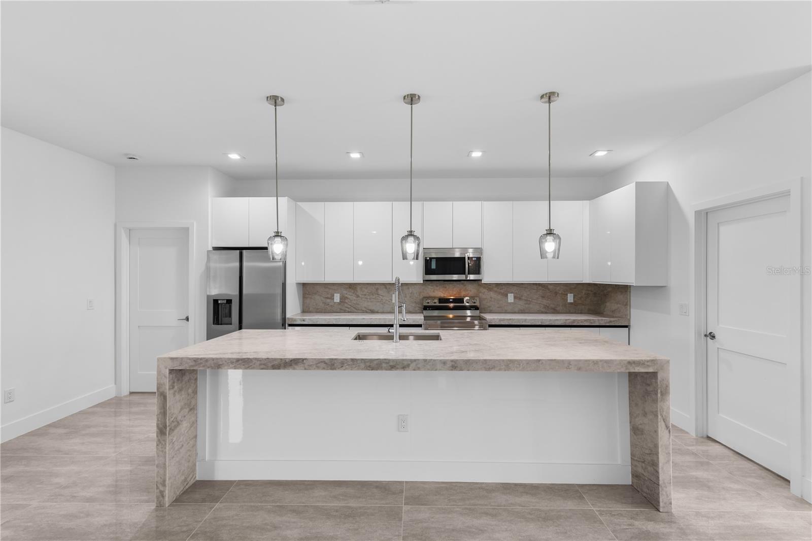 1142 DUTCHESS ST E, LEHIGH ACRES, FL — photo 5