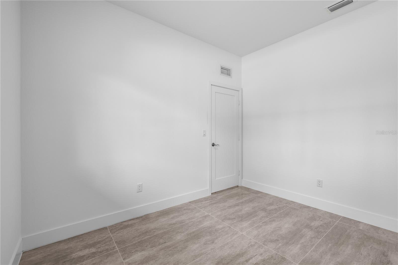 1142 DUTCHESS ST E, LEHIGH ACRES, FL — photo 30