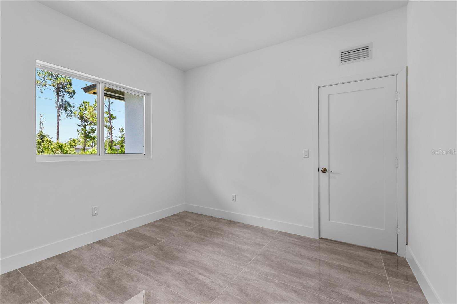 1142 DUTCHESS ST E, LEHIGH ACRES, FL — photo 36