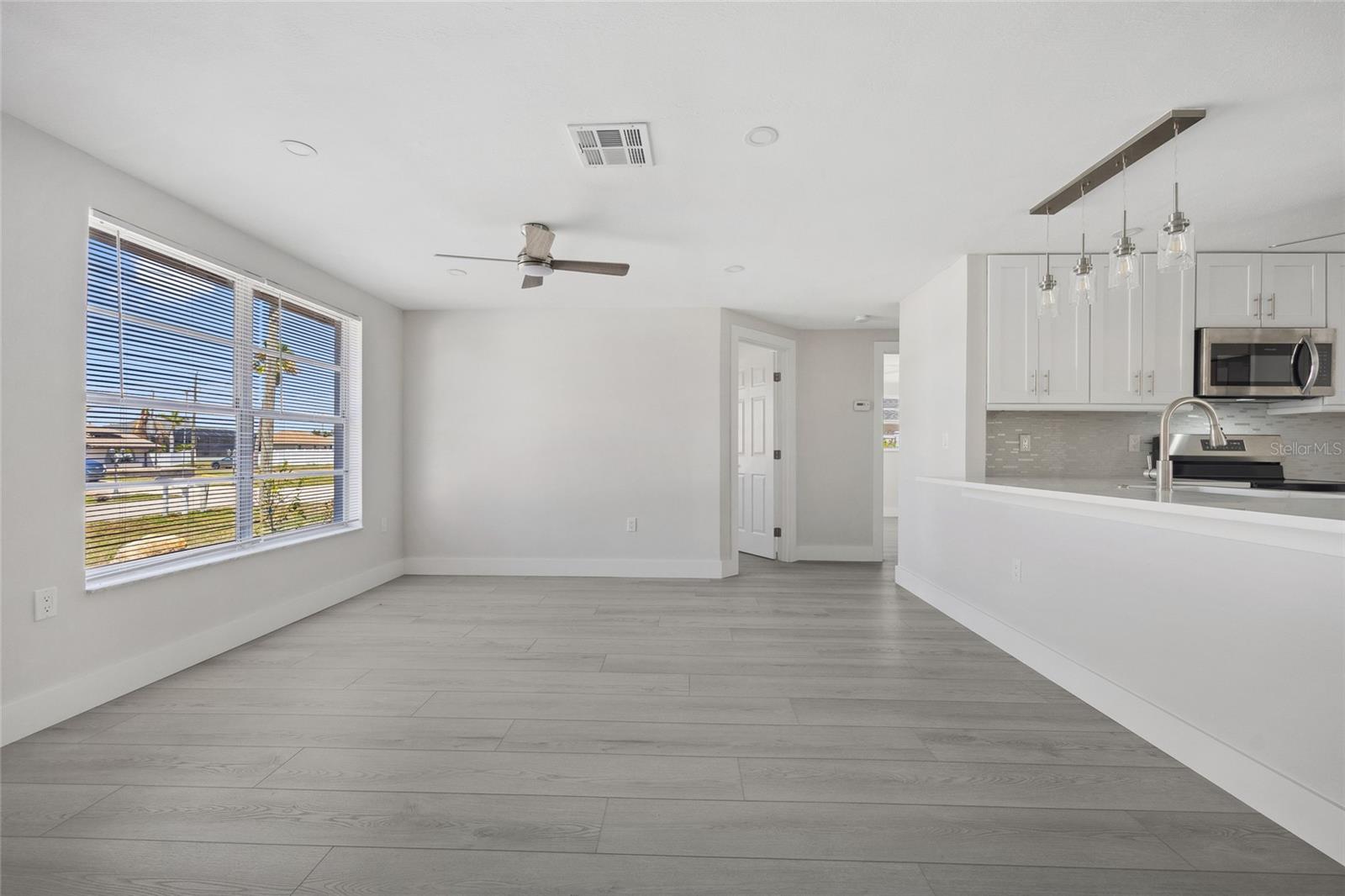 10517 GREENWAY AVE, ENGLEWOOD, FL — photo 3