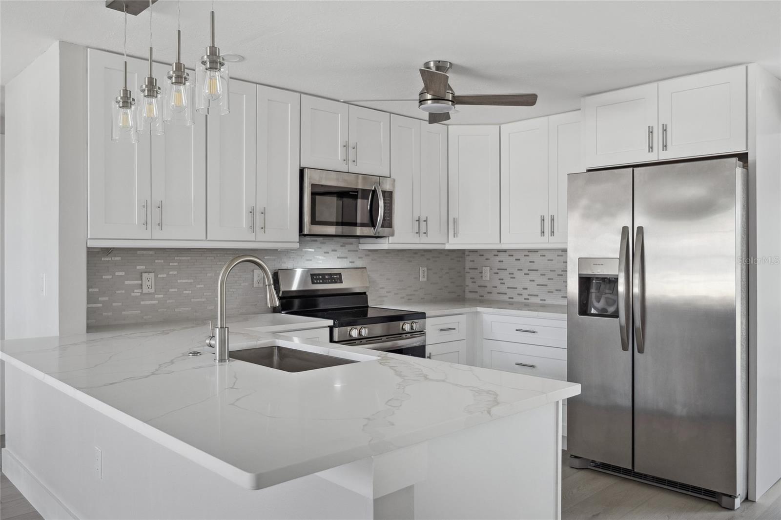 10517 GREENWAY AVE, ENGLEWOOD, FL — photo 7
