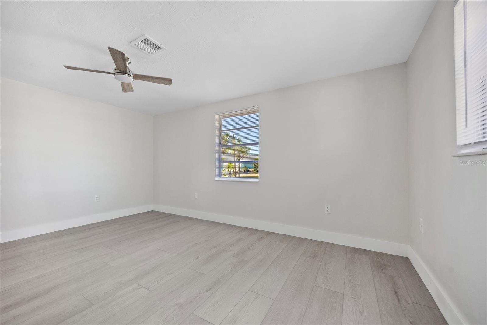 10517 GREENWAY AVE, ENGLEWOOD, FL — photo 14