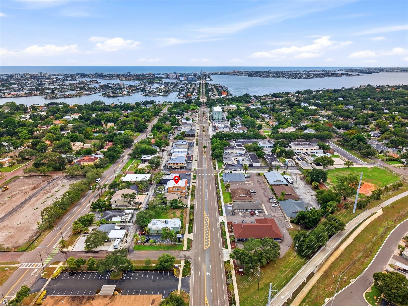 7024 CENTRAL AVE, ST PETERSBURG, FL — photo 2