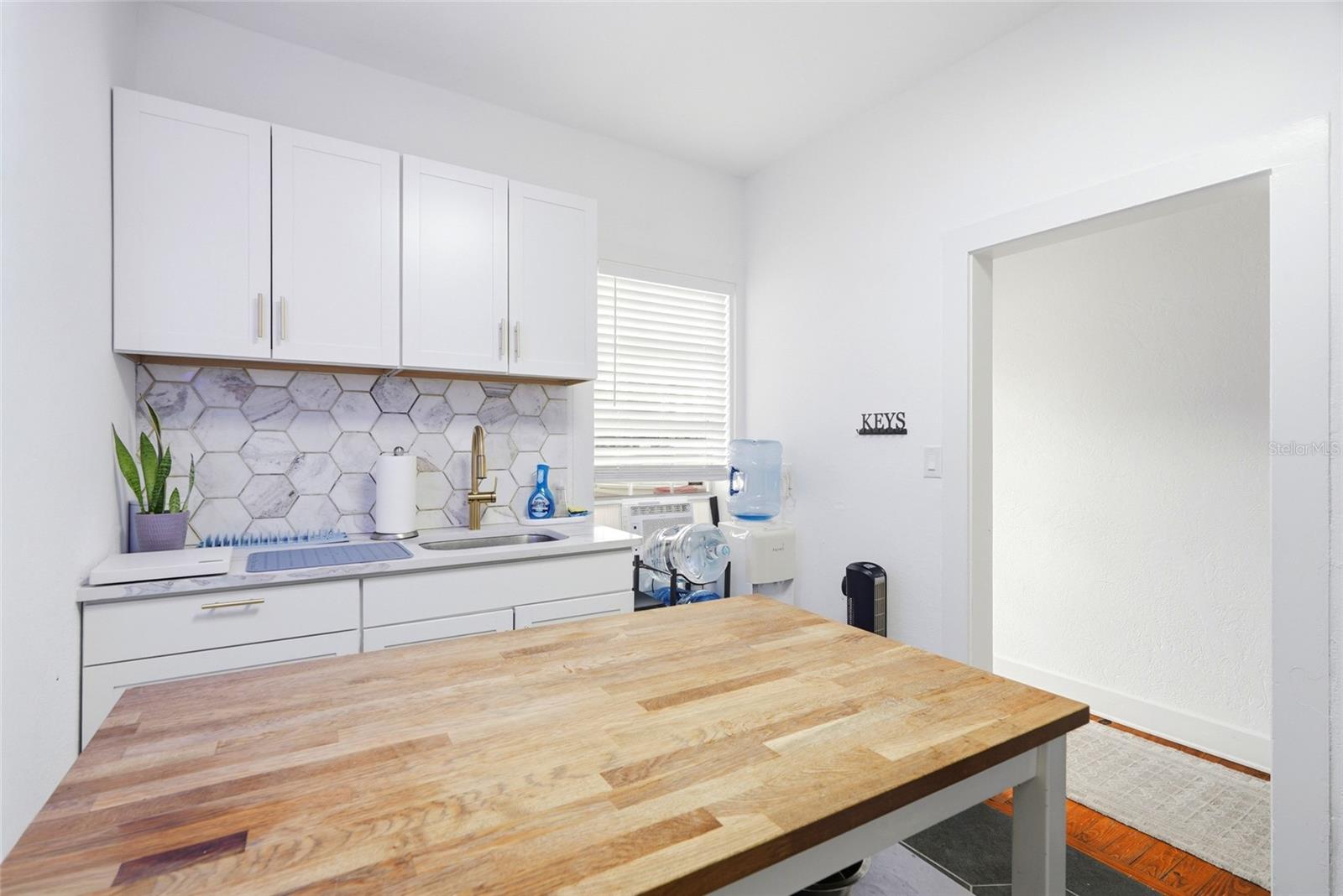 7024 CENTRAL AVE, ST PETERSBURG, FL — photo 22