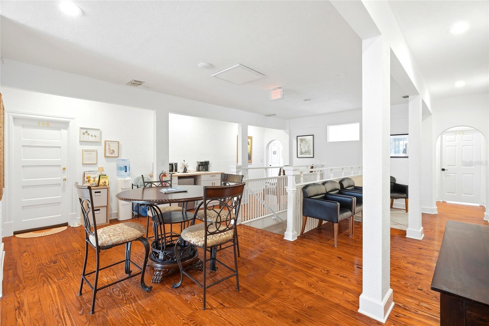 7024 CENTRAL AVE, ST PETERSBURG, FL — photo 32