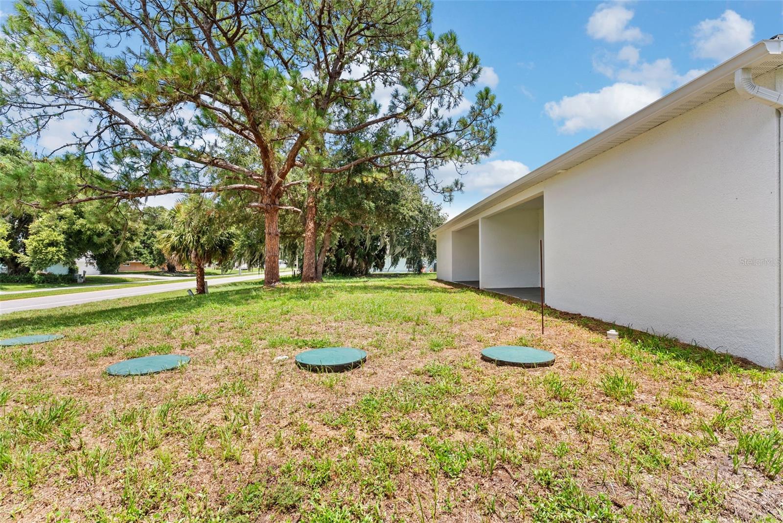 110 FRIENDLY CIR #1, SEBRING, FL — photo 52