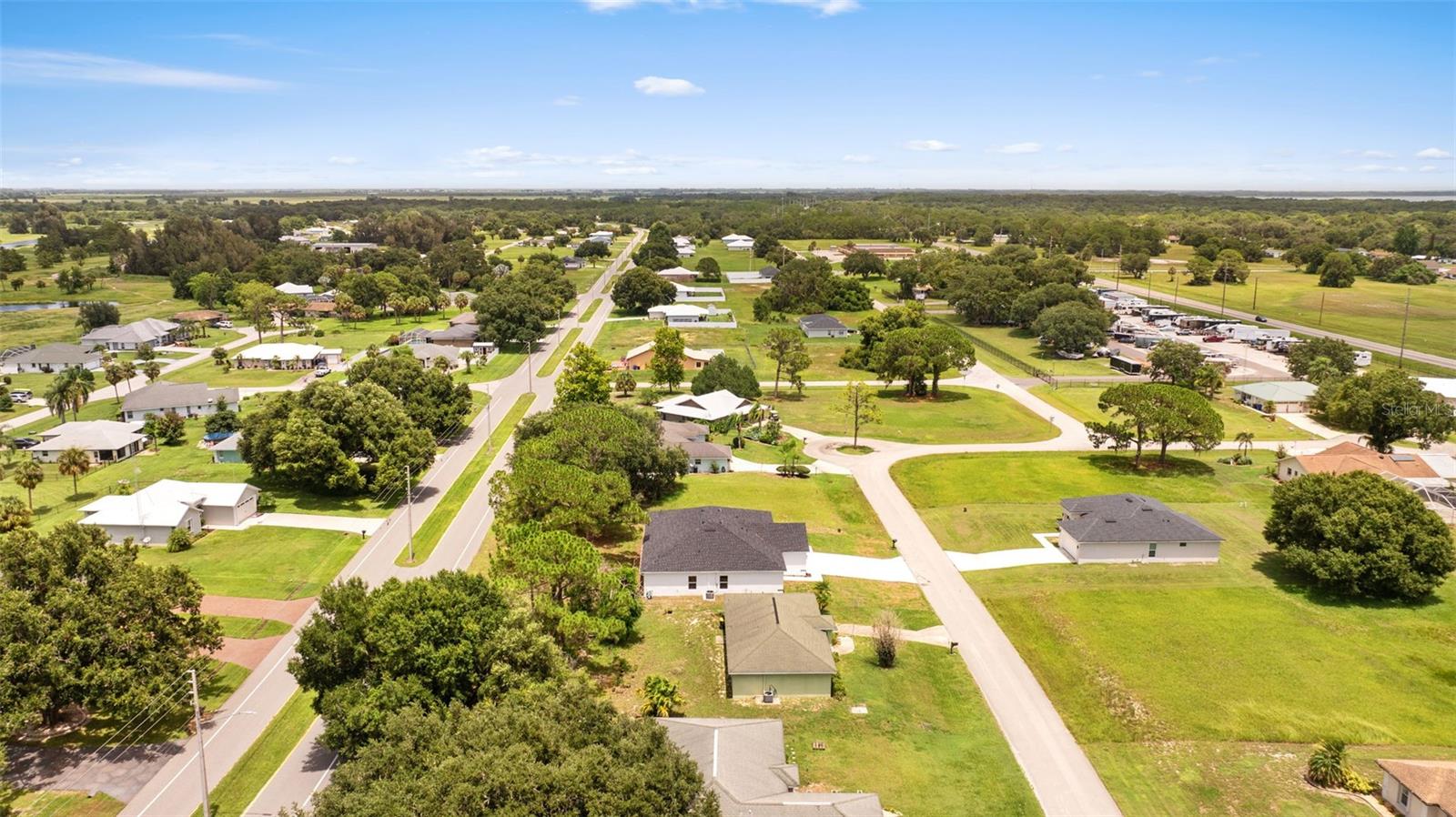 110 FRIENDLY CIR #1, SEBRING, FL — photo 55