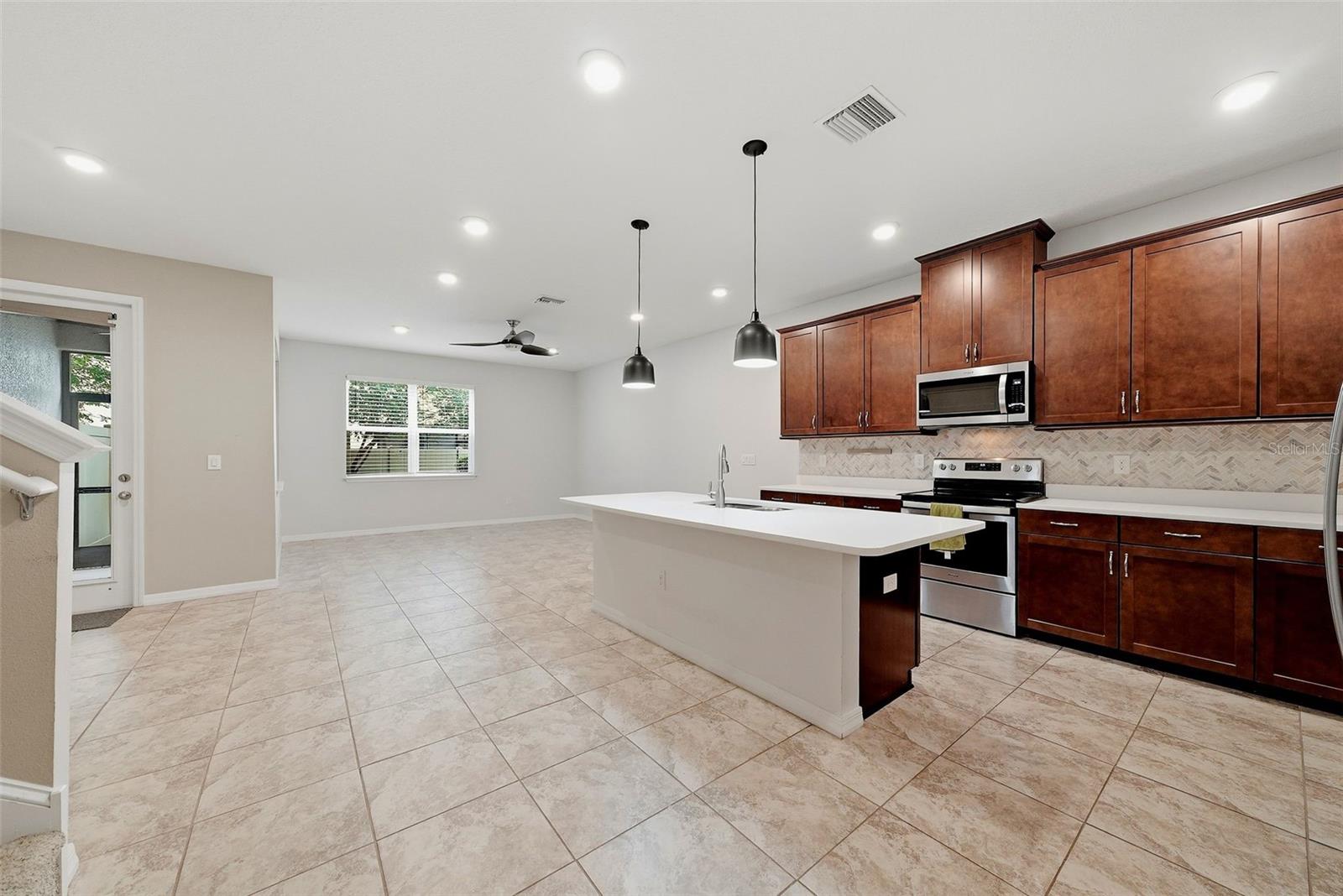 18924 ULMUS ST, LUTZ, FL — photo 9
