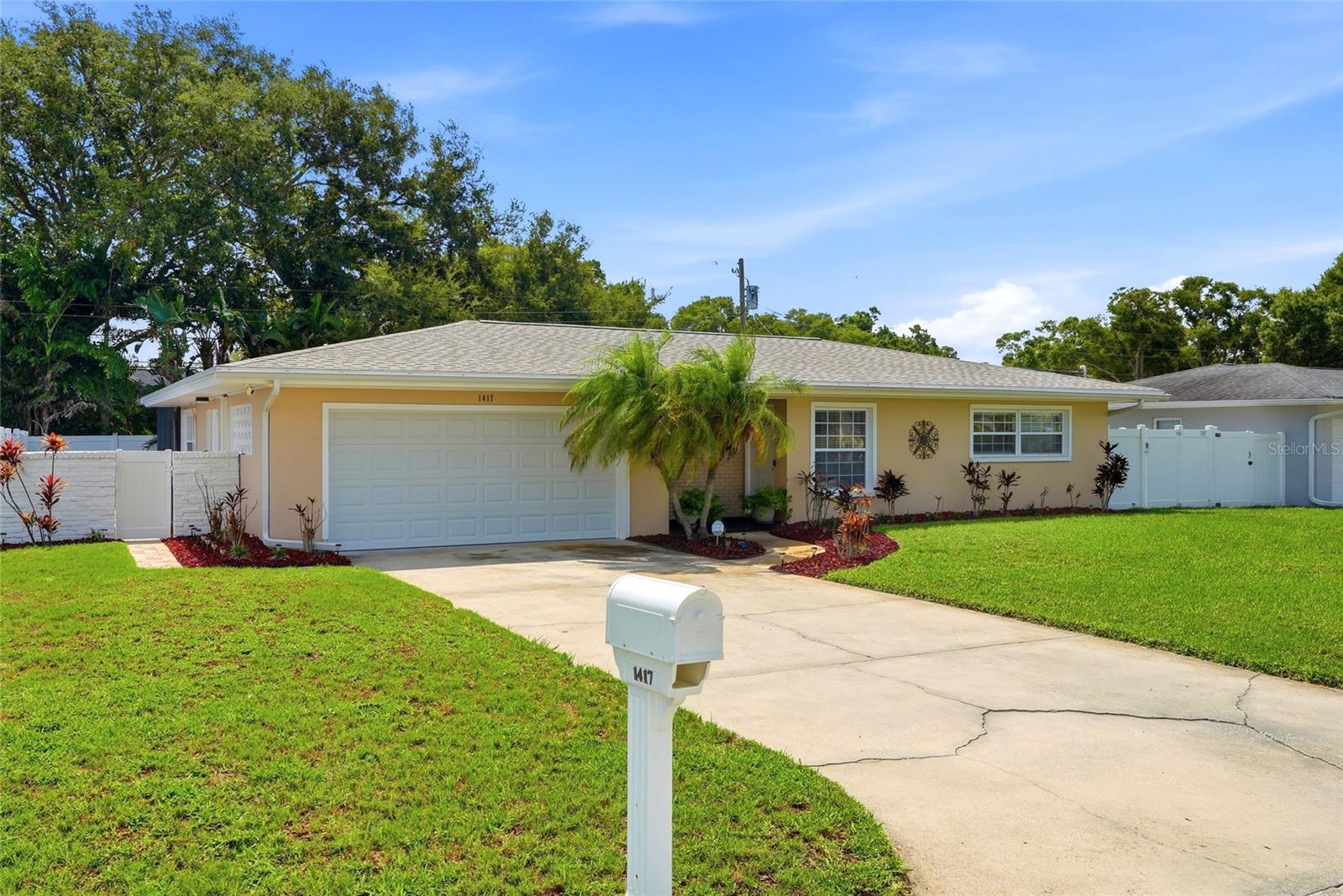 1417 FAIRFIELD DR, CLEARWATER, FL — photo 3