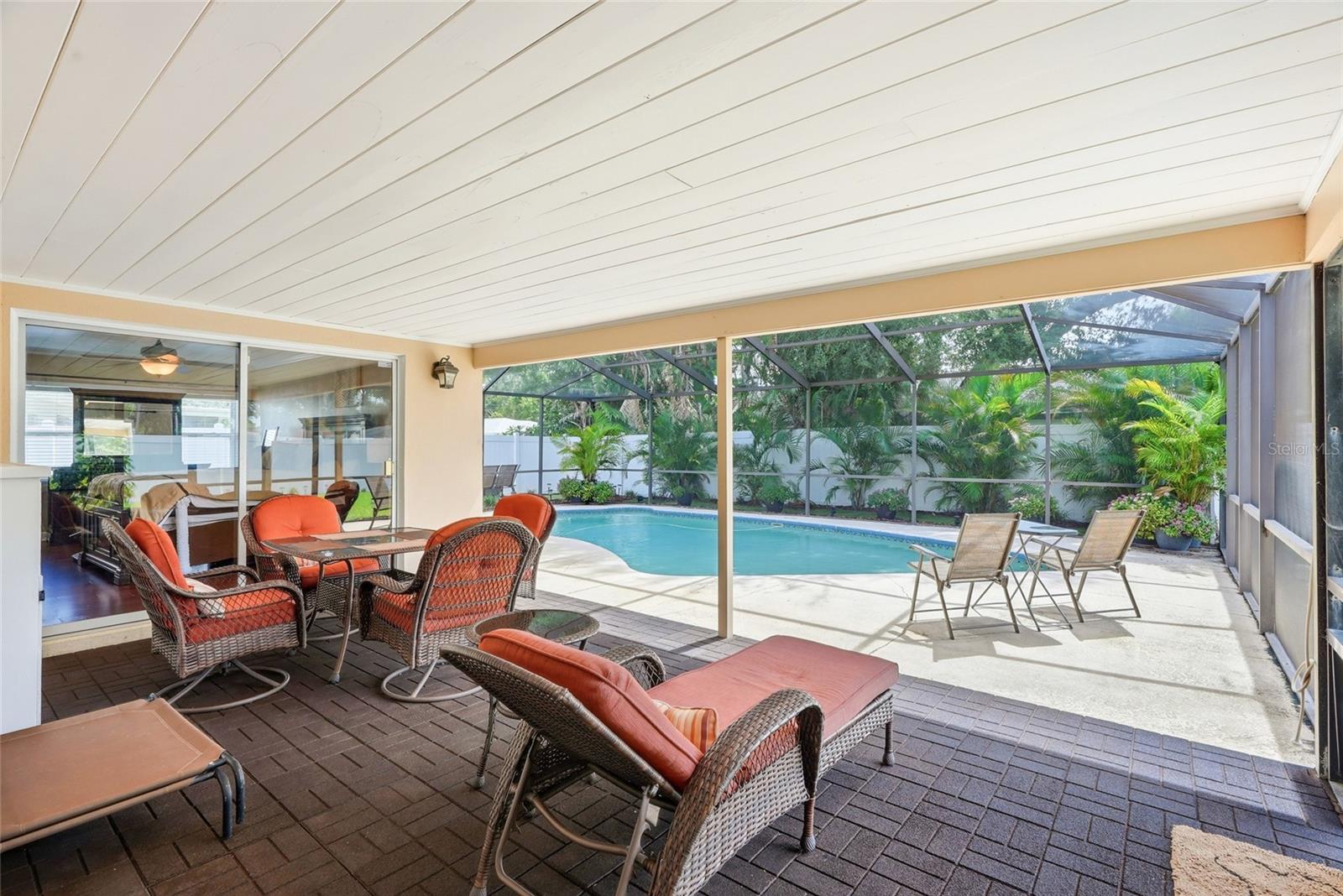 1417 FAIRFIELD DR, CLEARWATER, FL — photo 28