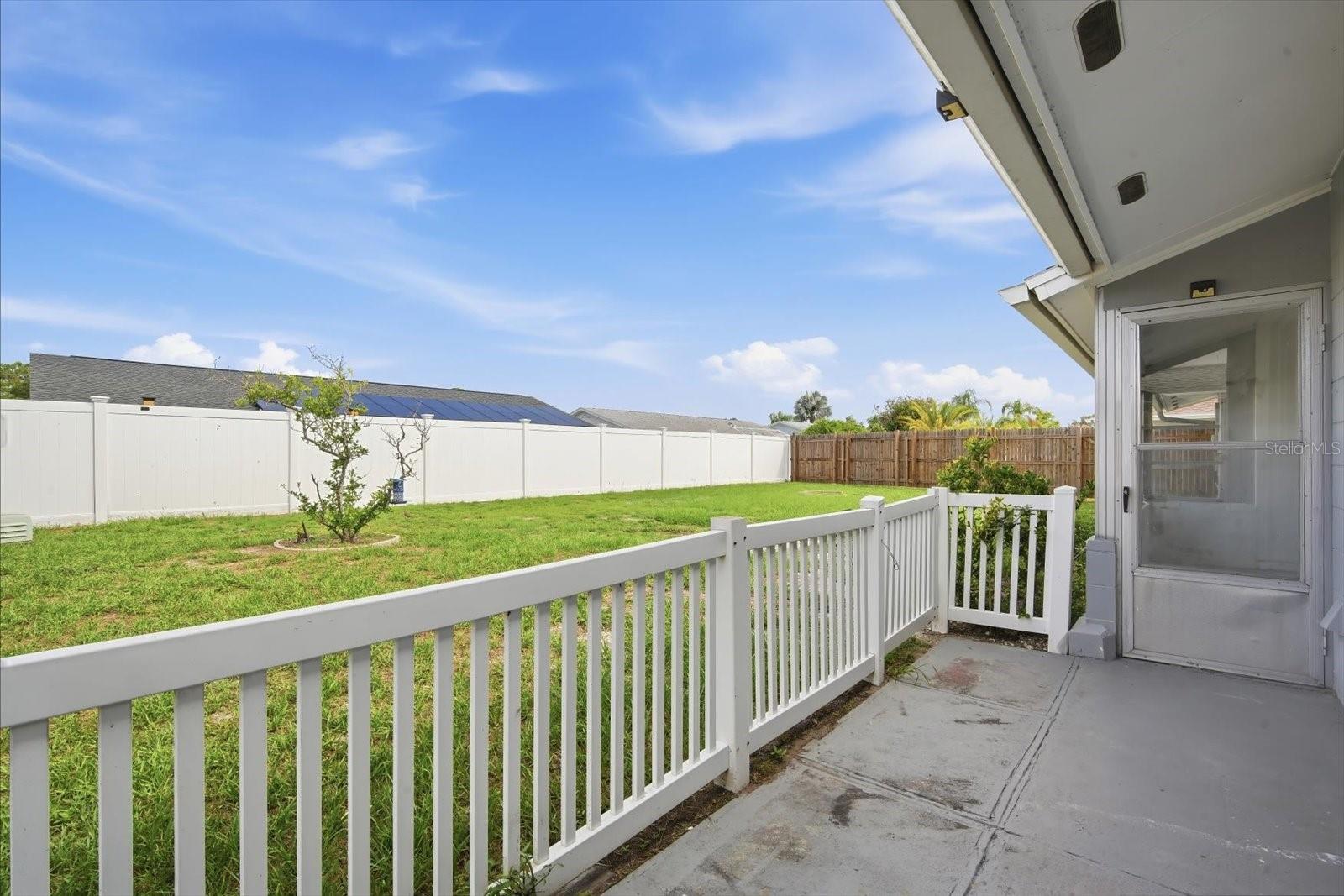 1404 SETON HALL DR, SUN CITY CENTER, FL — photo 8