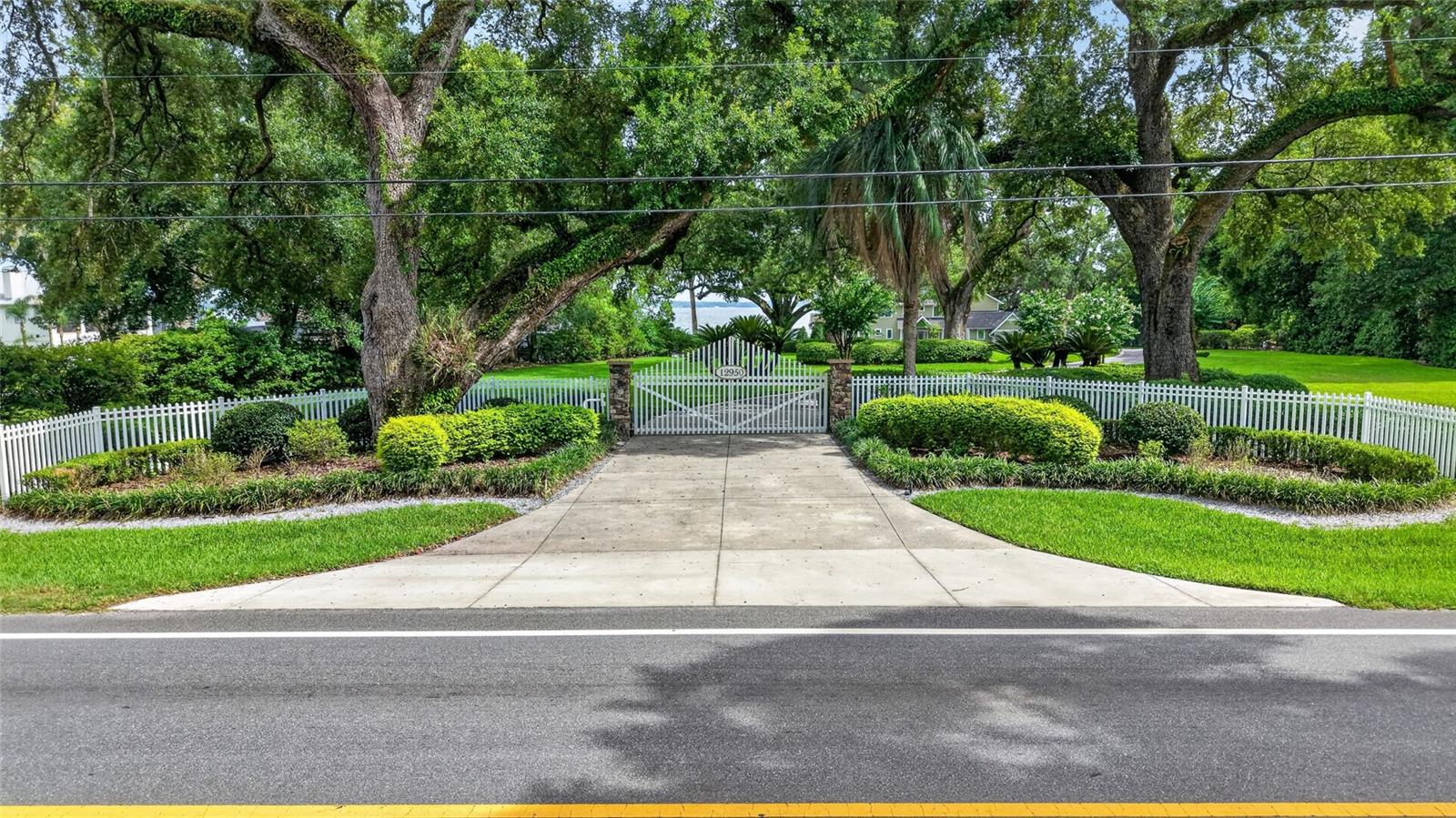 12950 E HIGHWAY 25, OCKLAWAHA, FL — photo 70