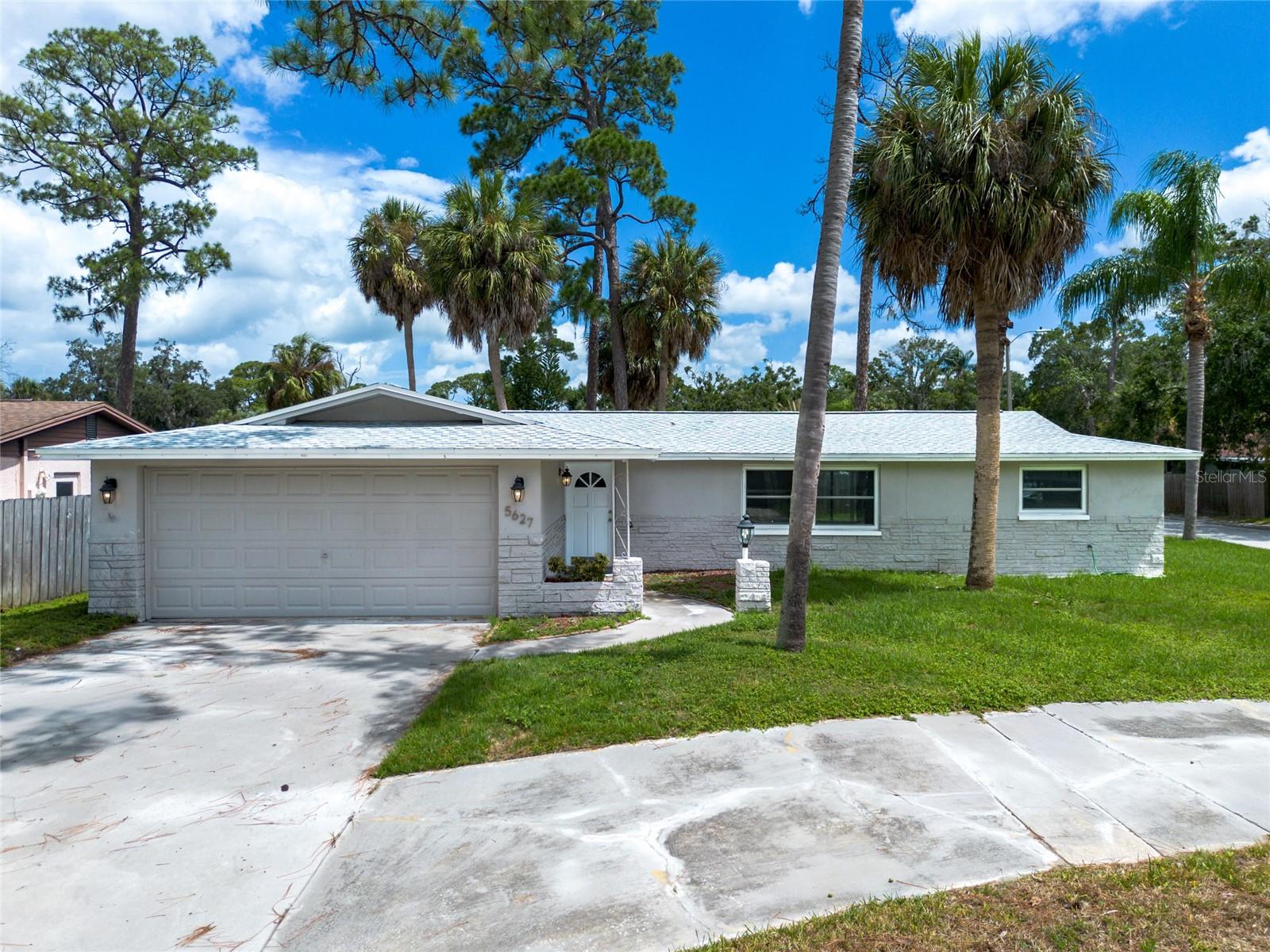 5627 BERLIN DR, PORT RICHEY, FL — photo 2