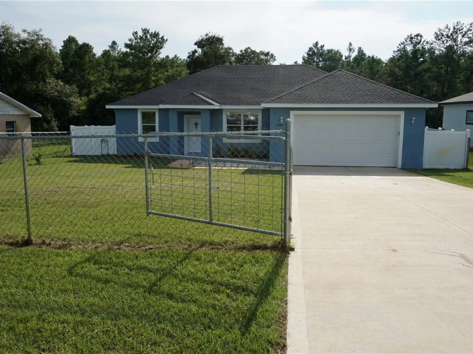 32831 FOREST AVE, LEESBURG, FL — photo 2