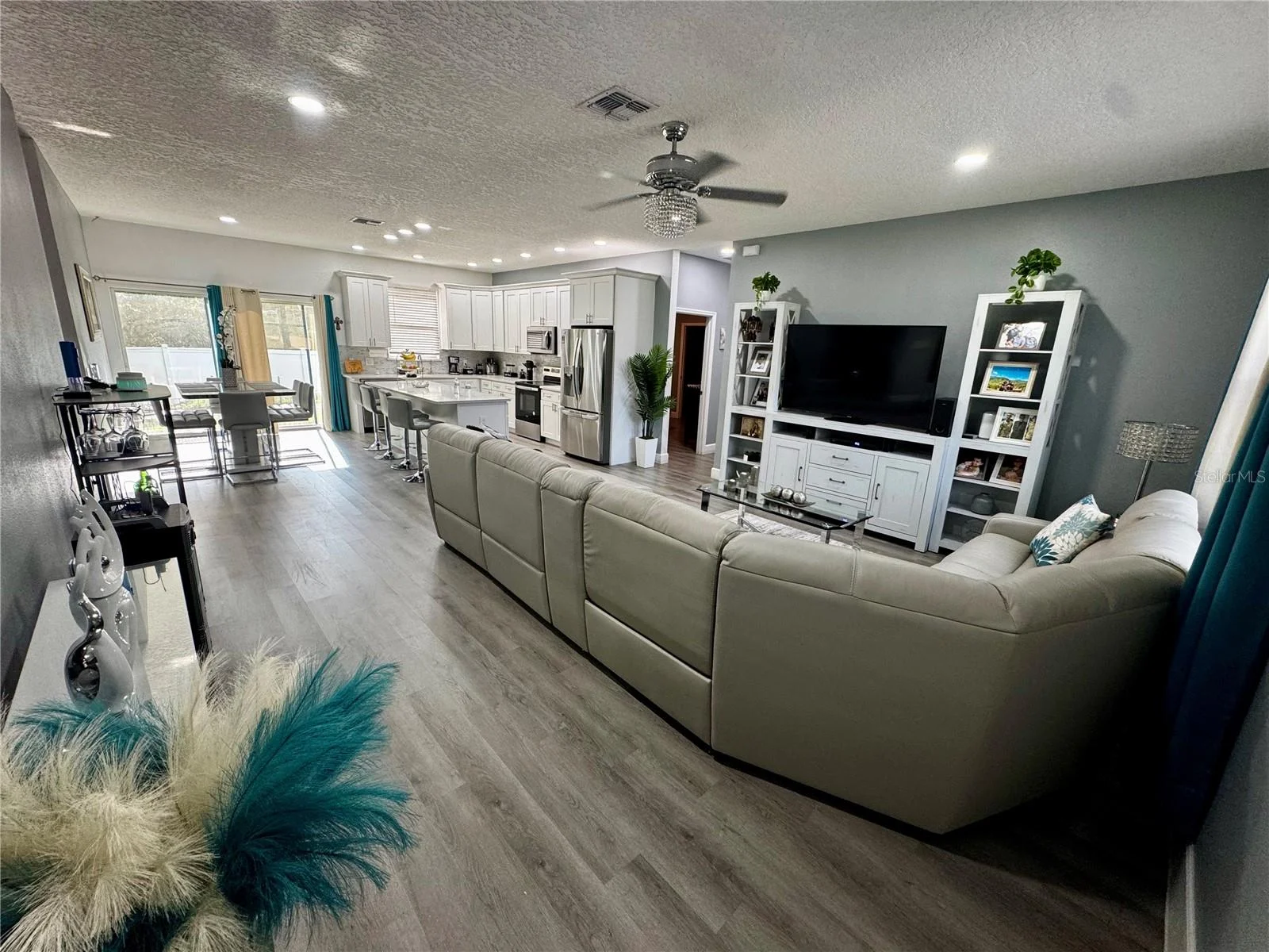 32831 FOREST AVE, LEESBURG, FL — photo 3