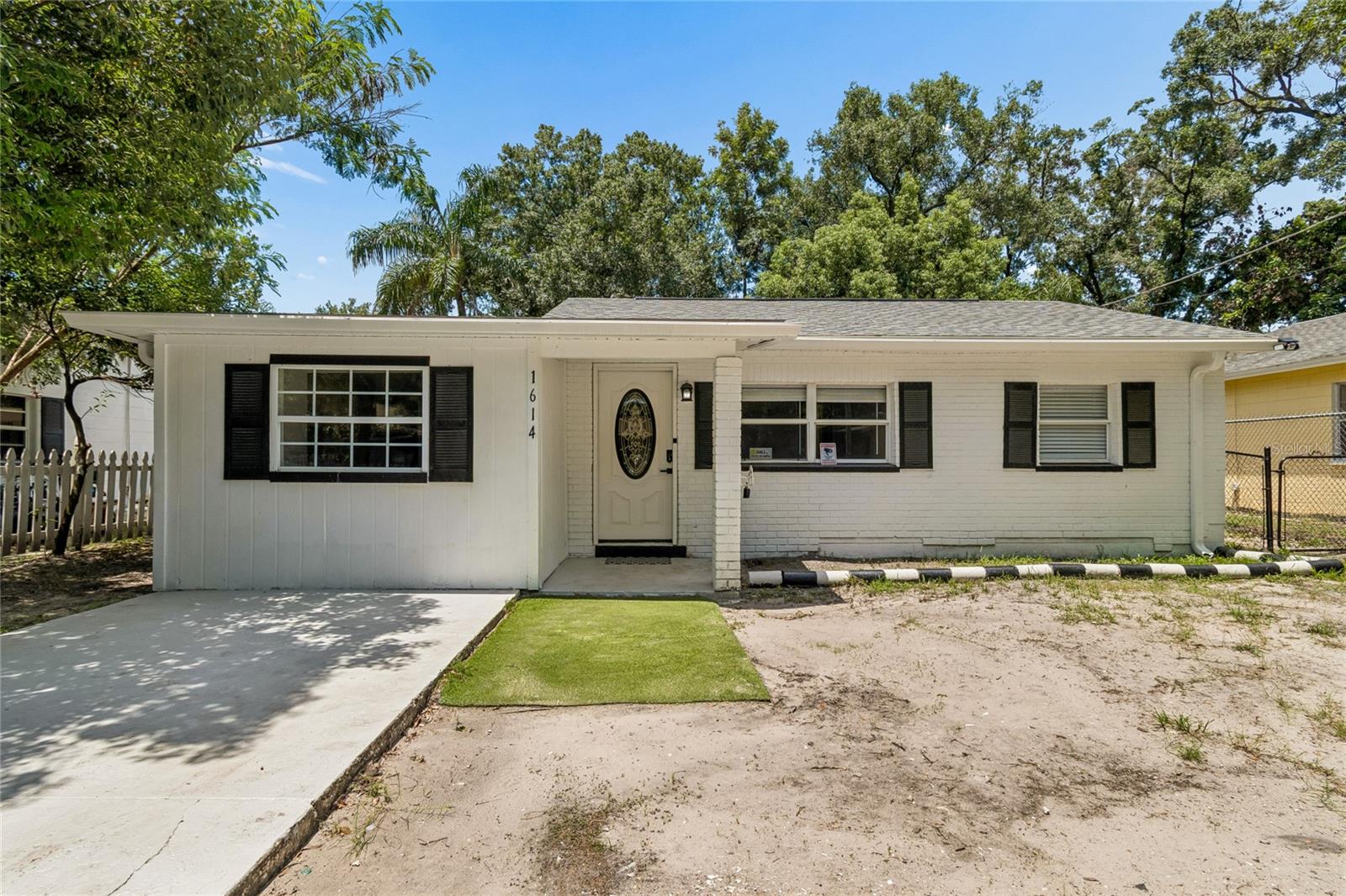1614 E MAPLE AVE, TAMPA, FL — photo 2