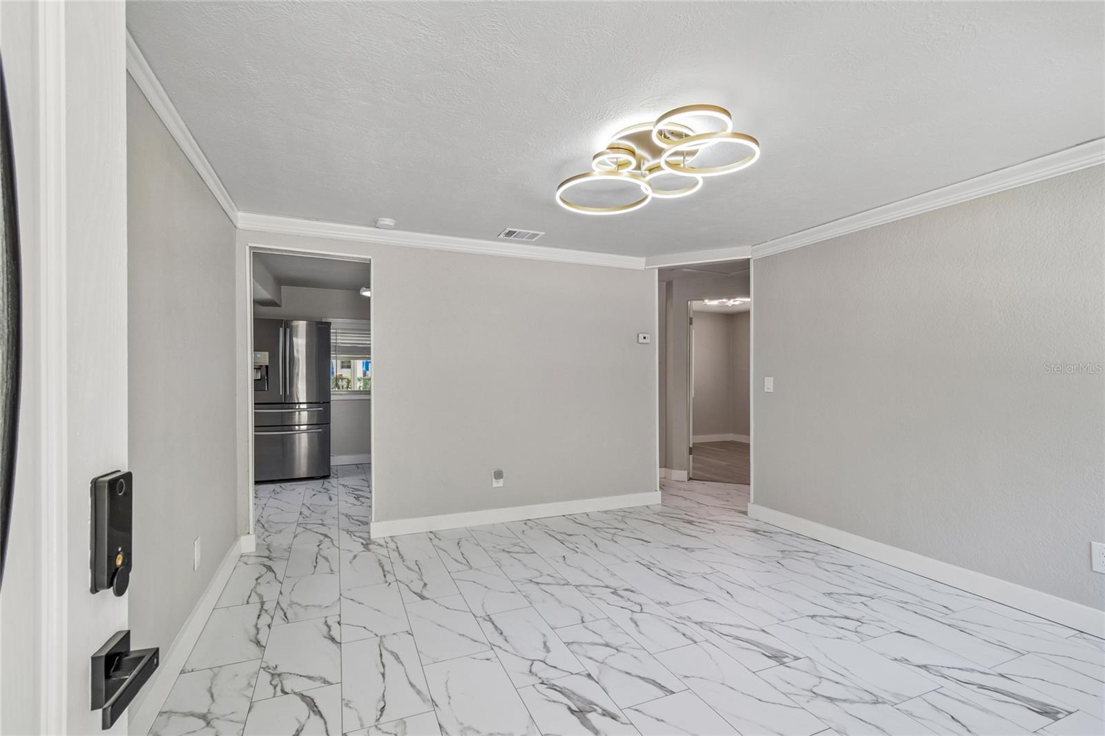 1614 E MAPLE AVE, TAMPA, FL — photo 9