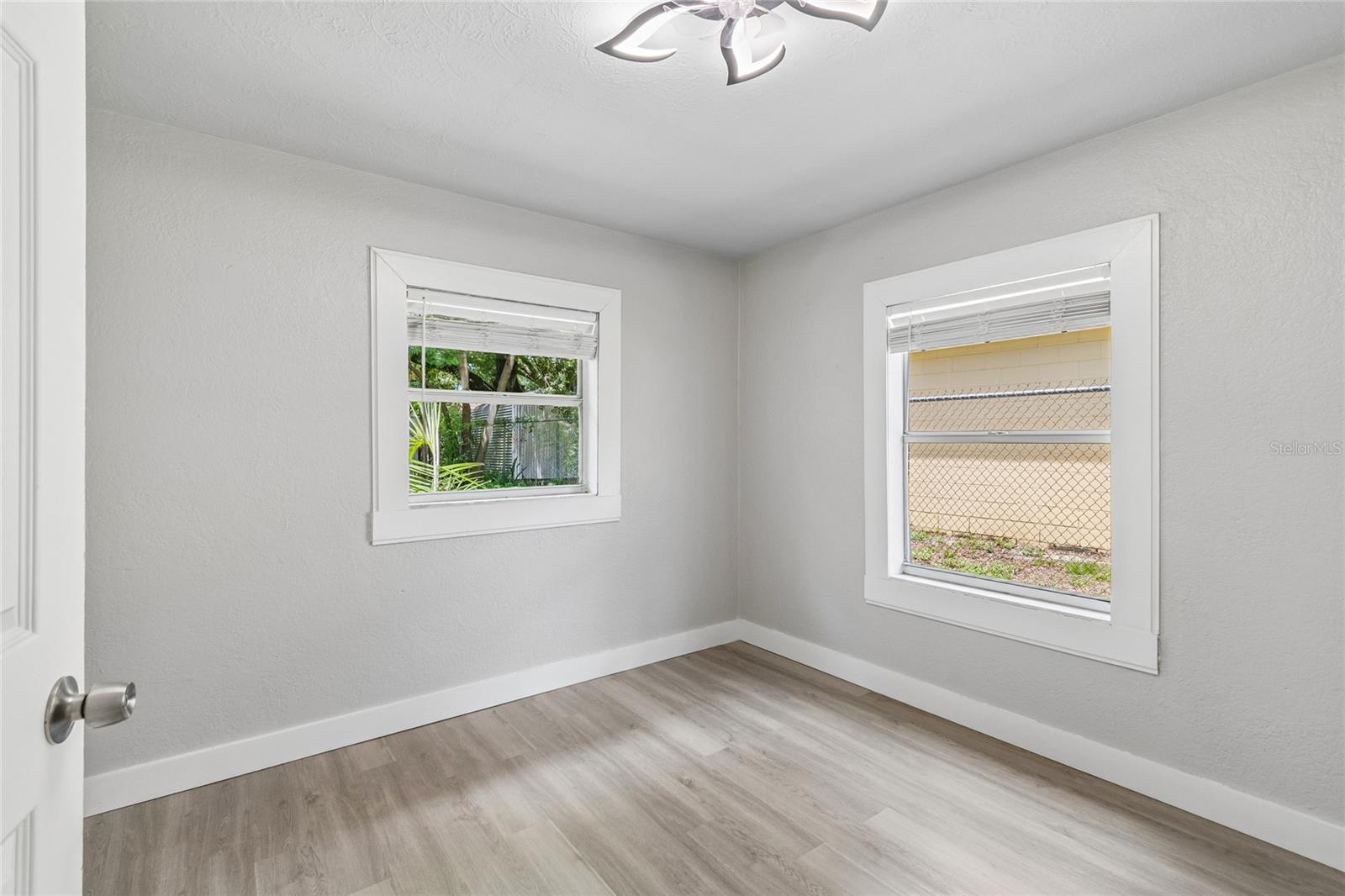 1614 E MAPLE AVE, TAMPA, FL — photo 19